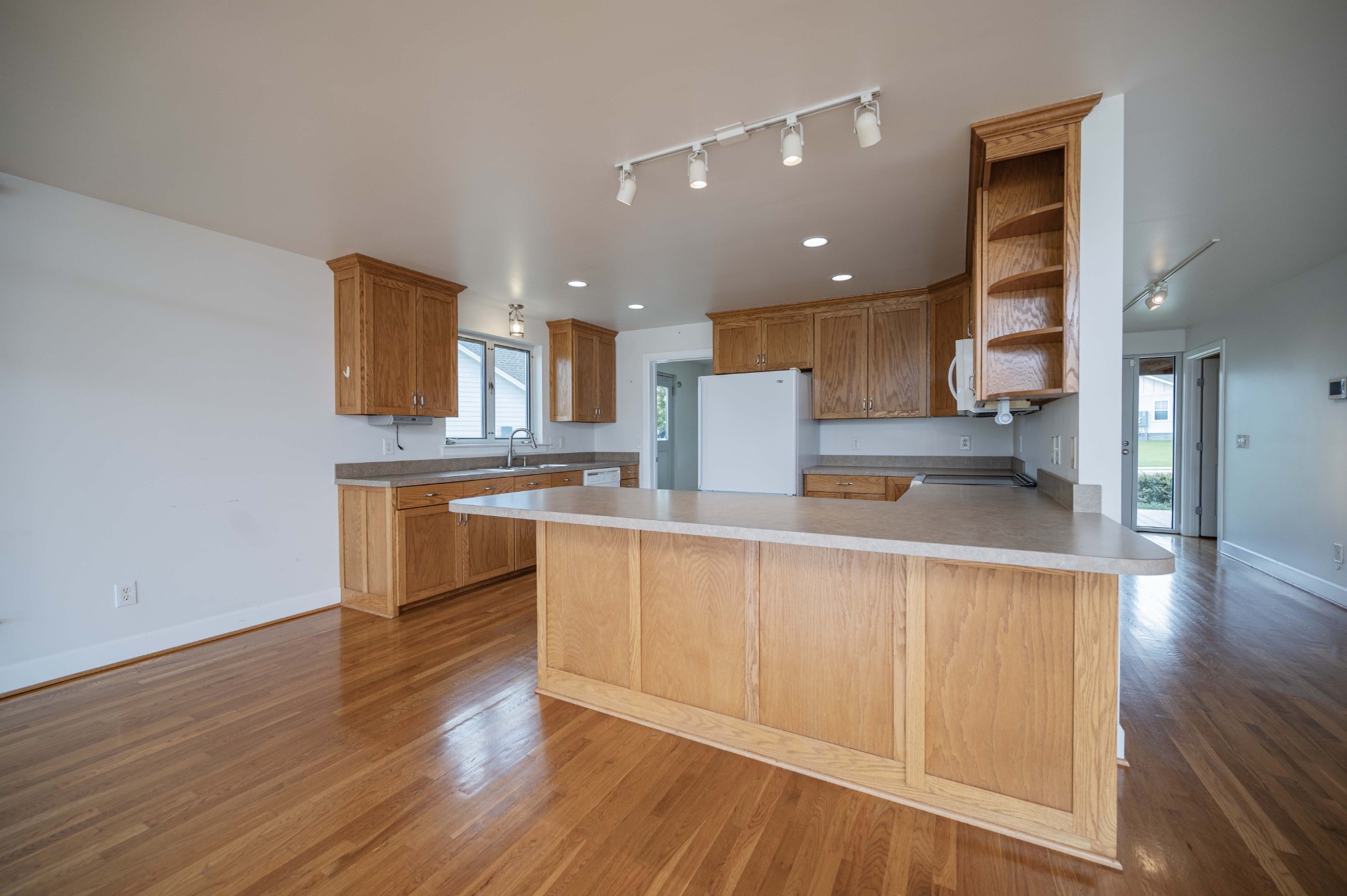 420 Multrees Pl