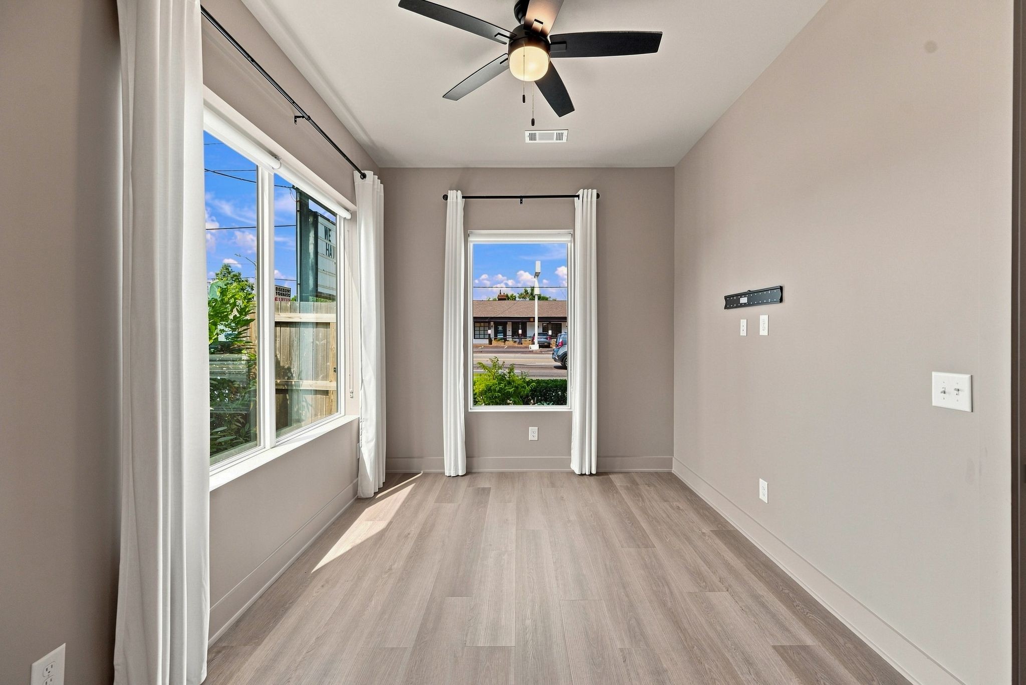 1090 Haysboro Ave Unit: 113