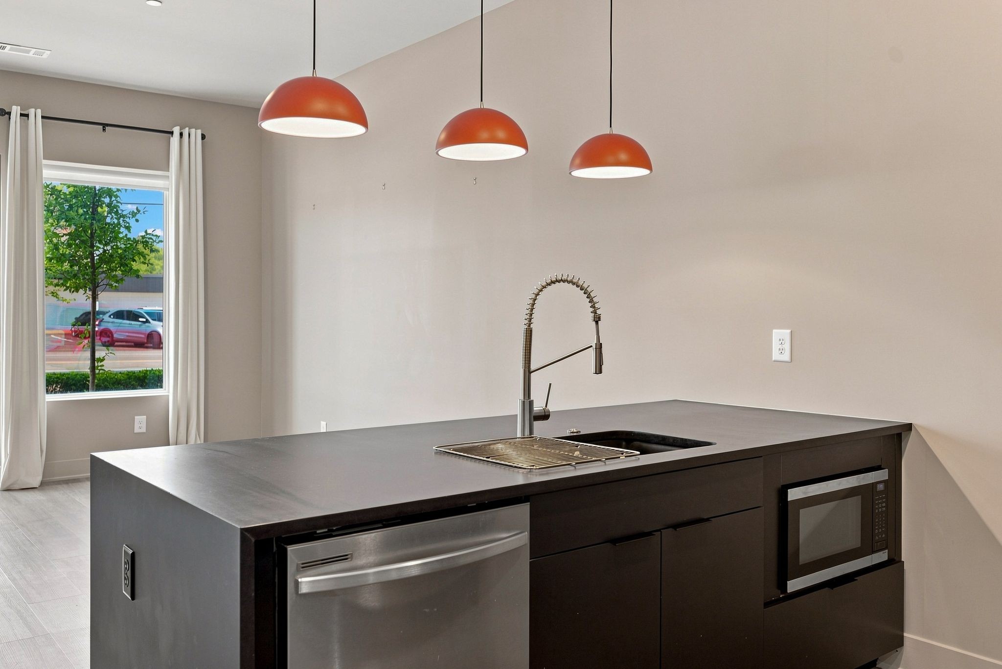 1090 Haysboro Ave Unit: 113