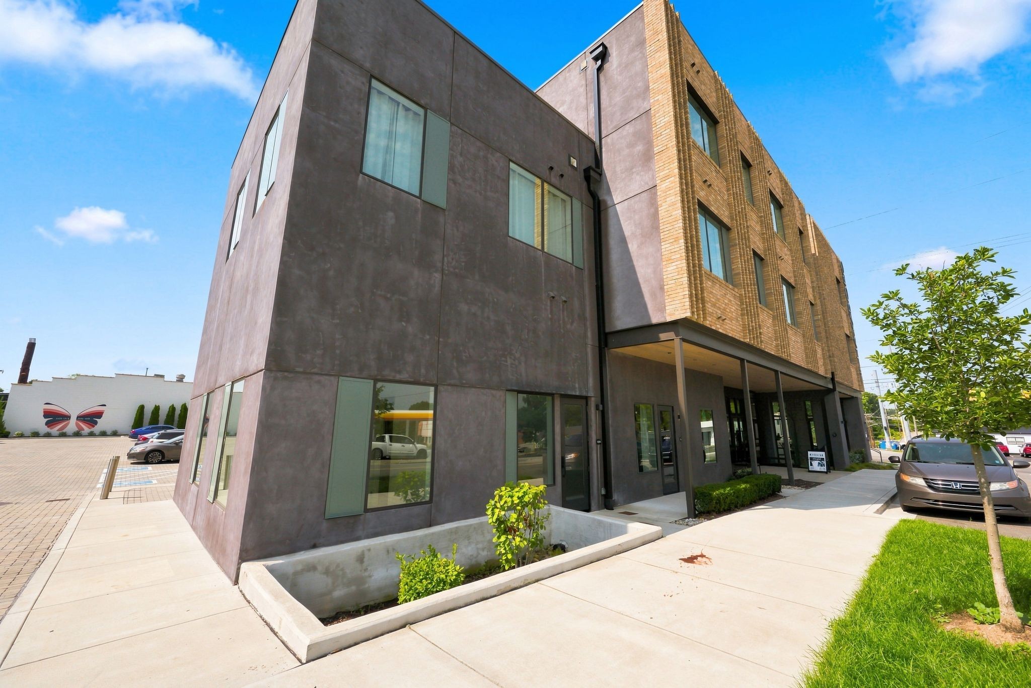 1090 Haysboro Ave Unit: 113