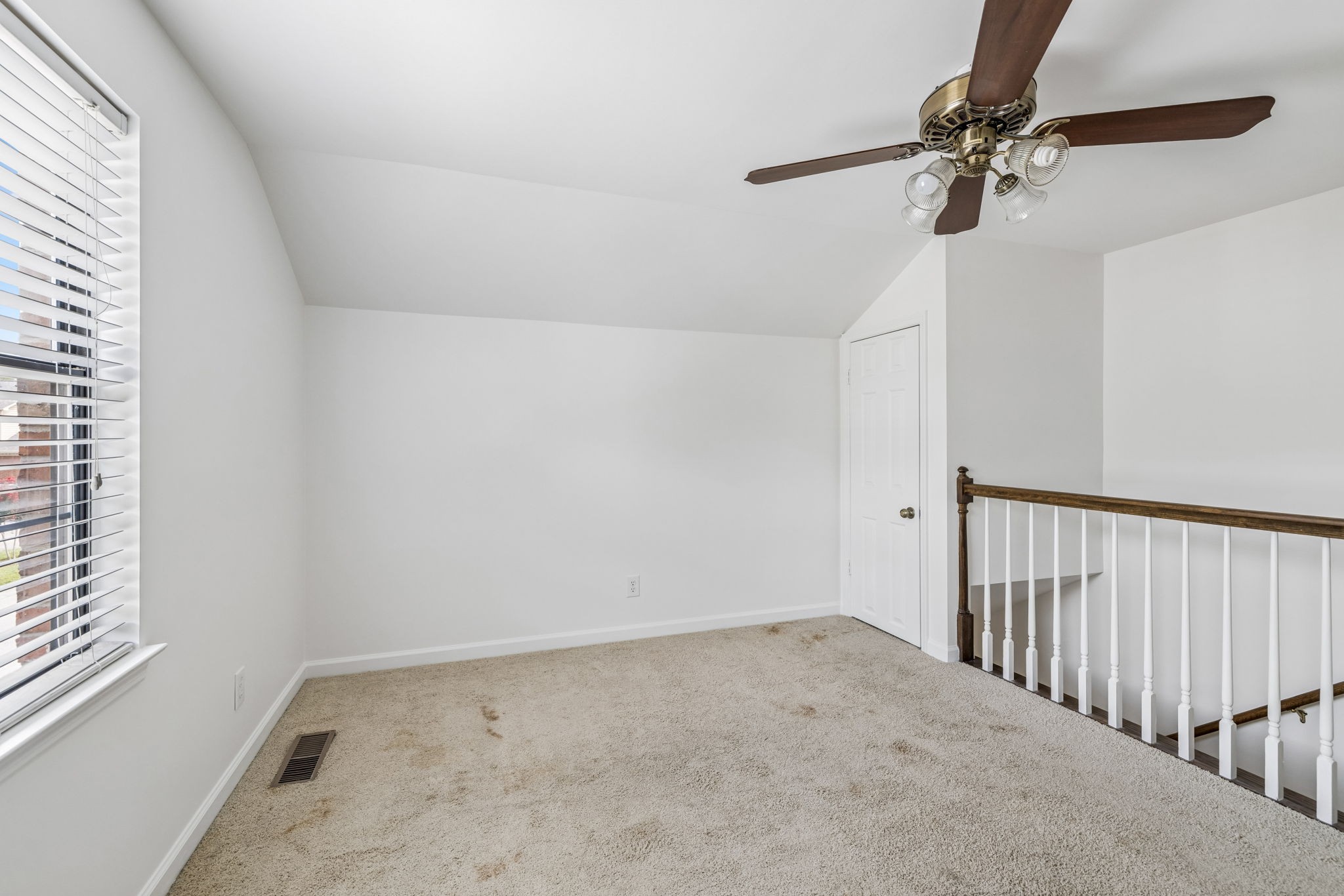 833 Brentwood Pt
