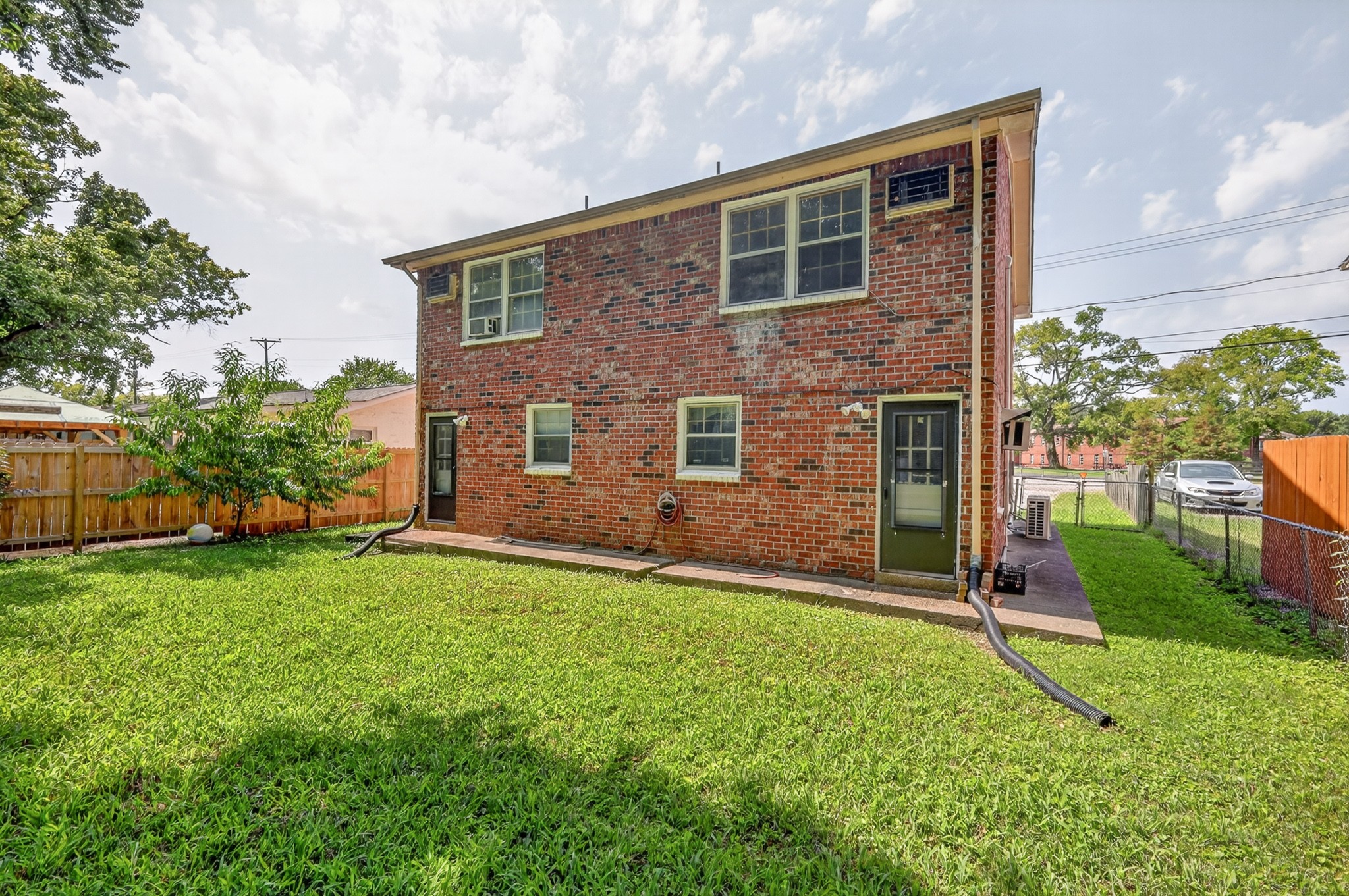 2516 Glenrose Ave