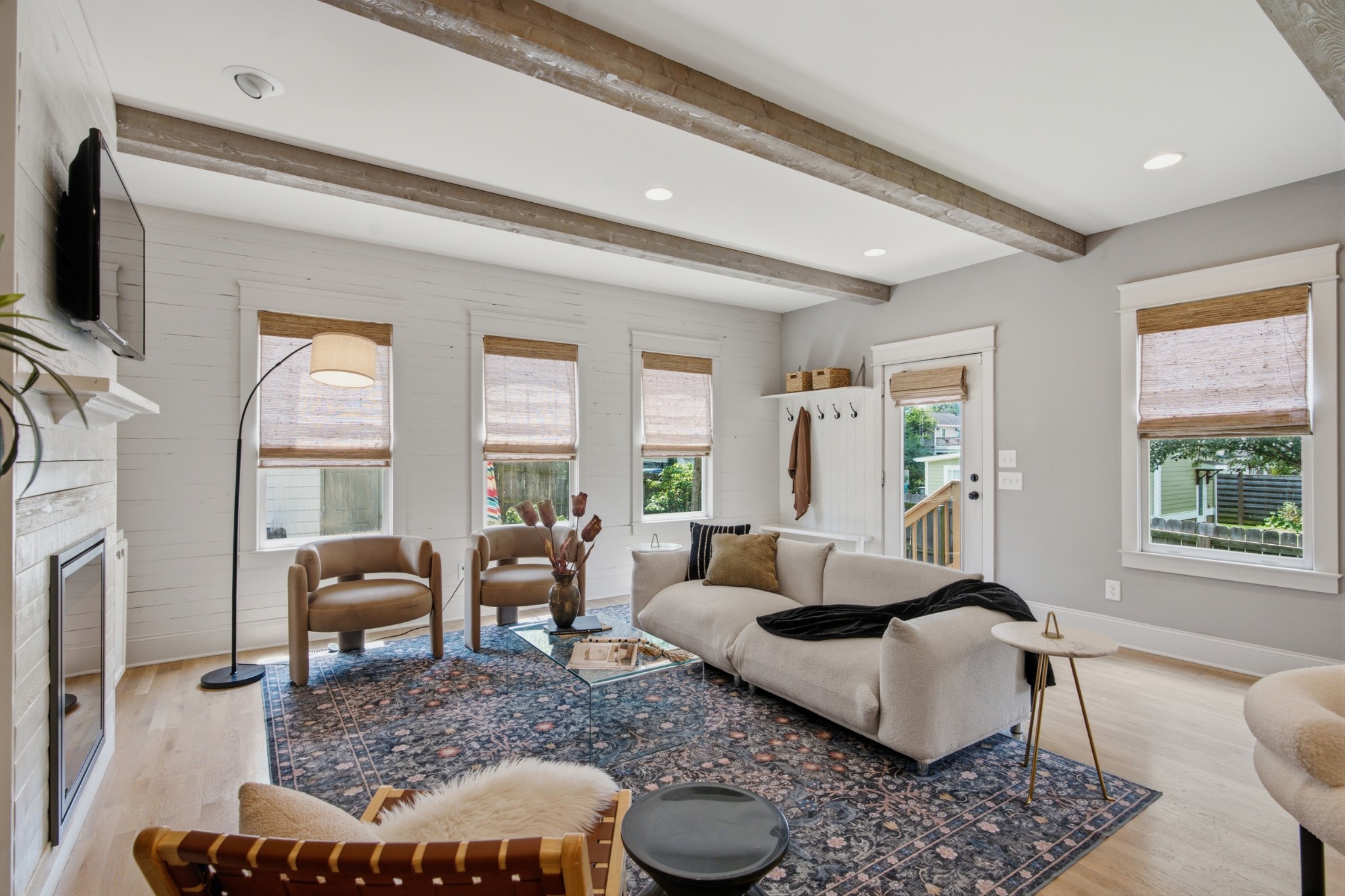 4213 Dakota Ave