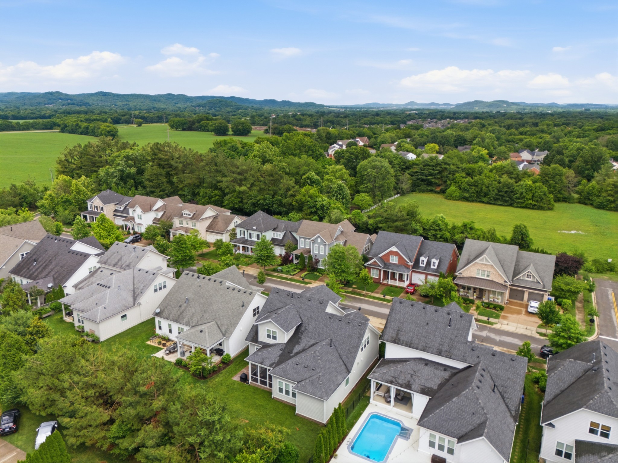 3030 Blossom Trail Ln