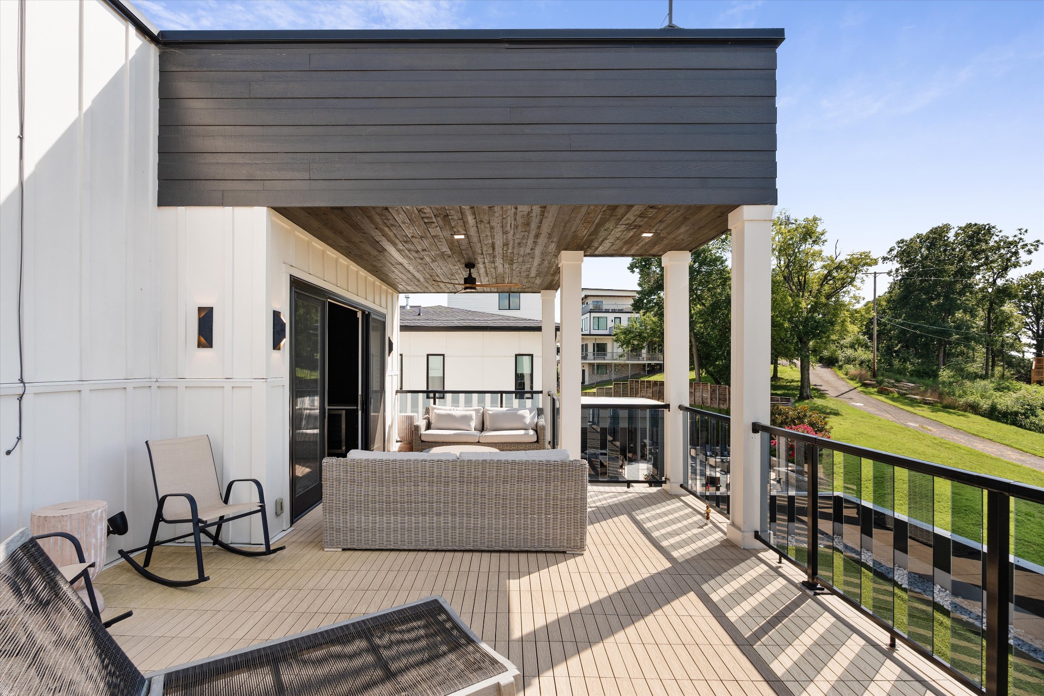 6108 Hill Cir