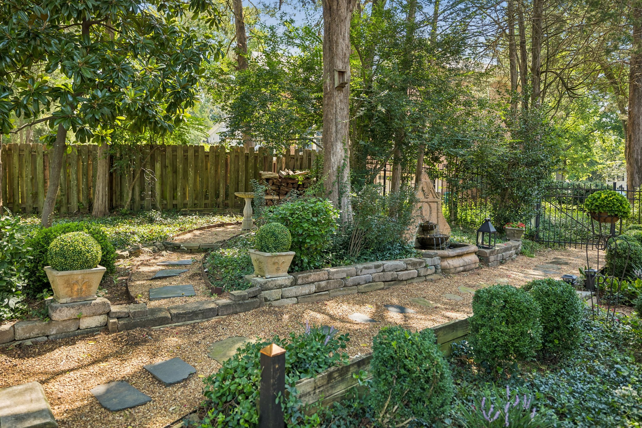 9102 Gasserway Ct