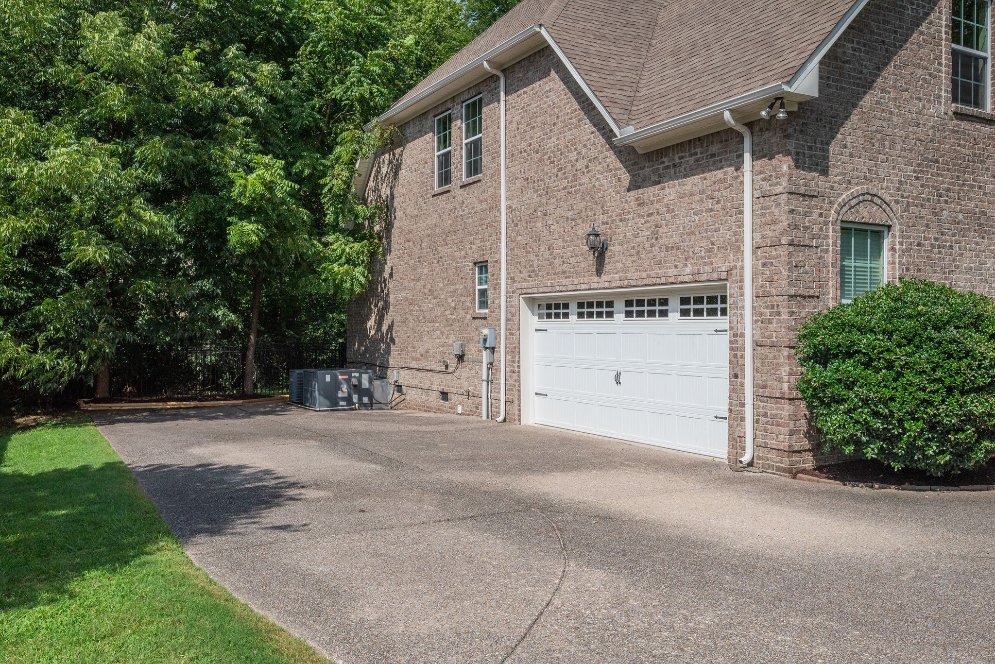 1000 Glessner Dr