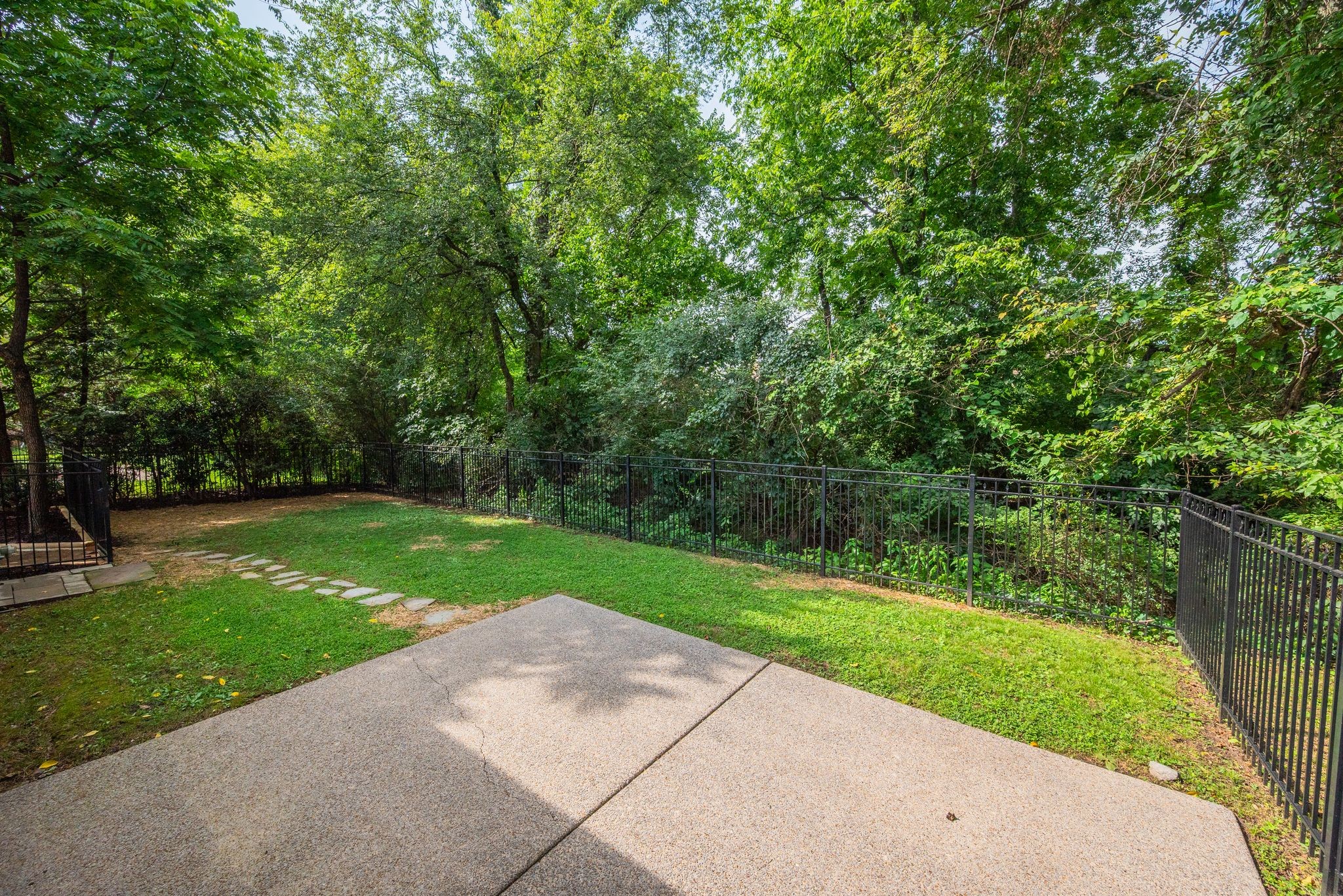 1000 Glessner Dr