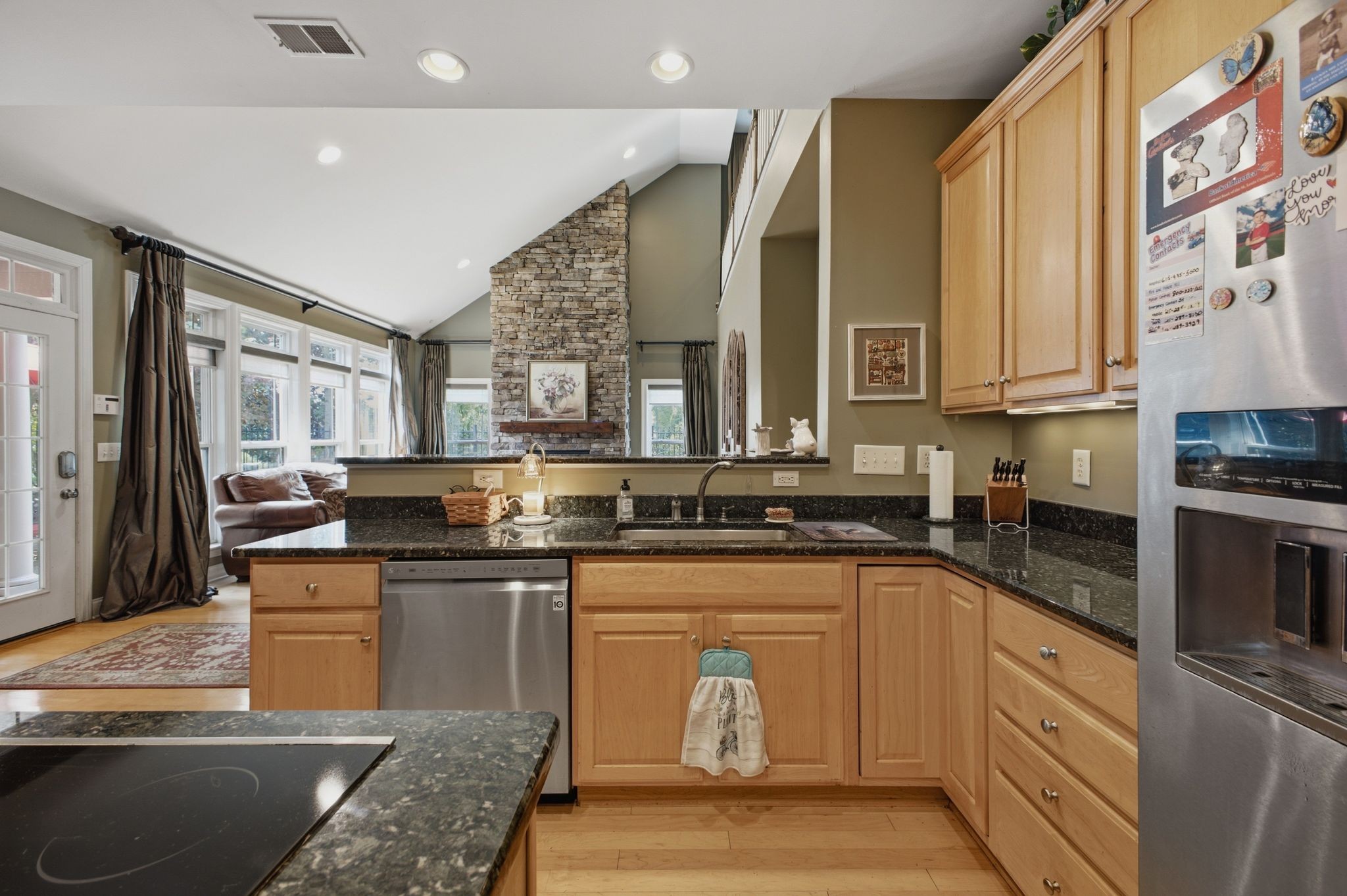 1446 Burnside Dr