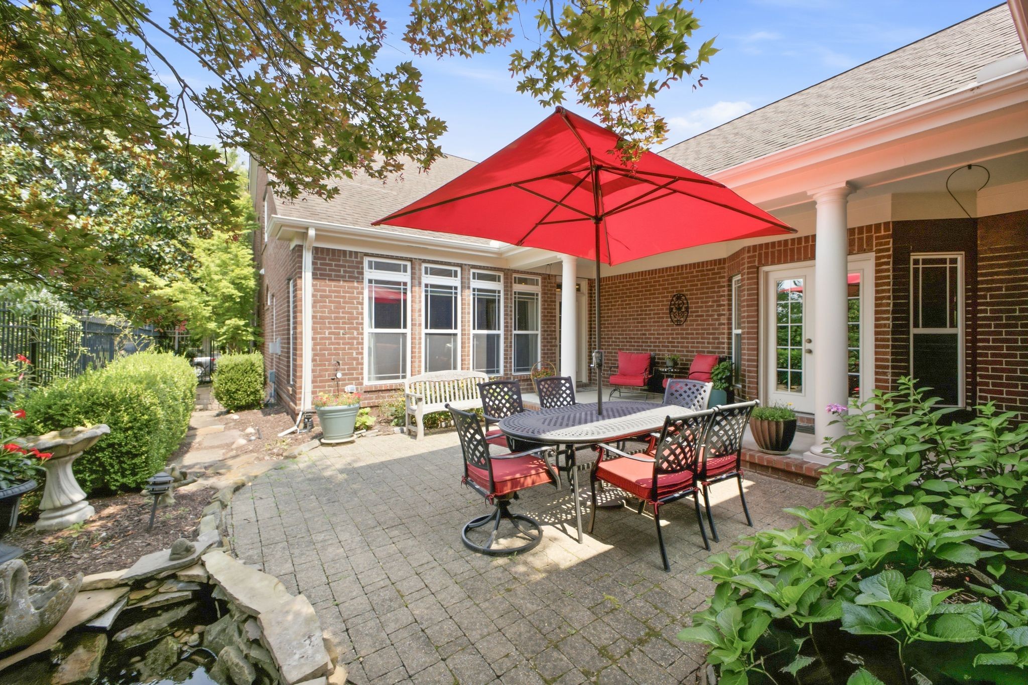 1446 Burnside Dr