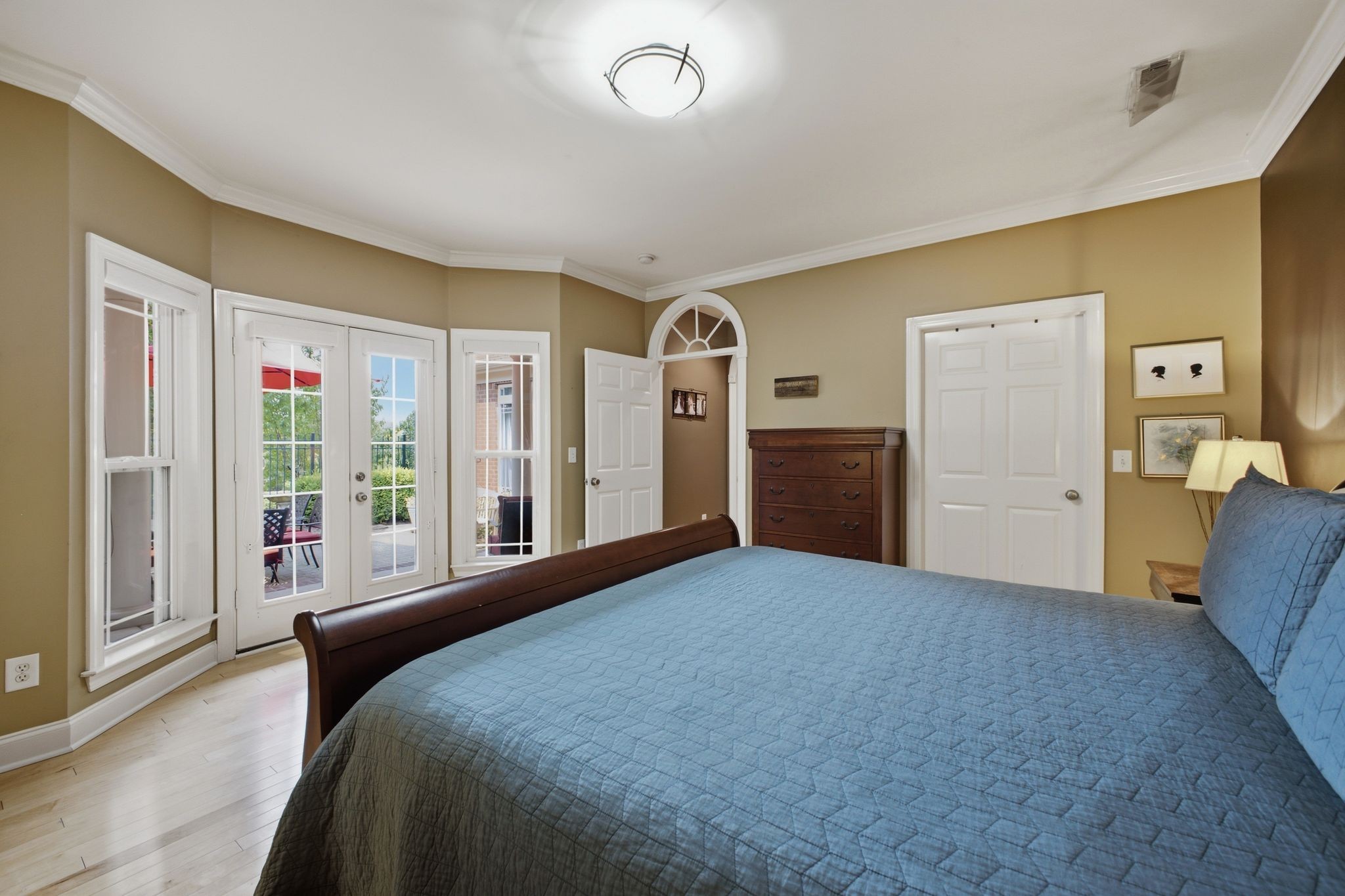1446 Burnside Dr