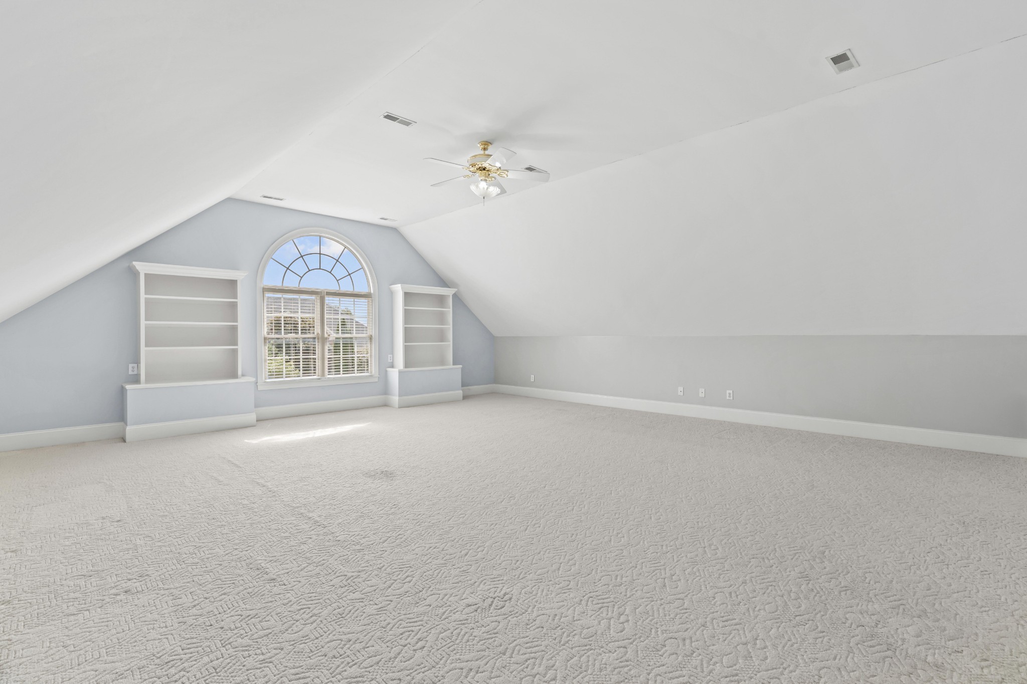 123 Gallagher Dr