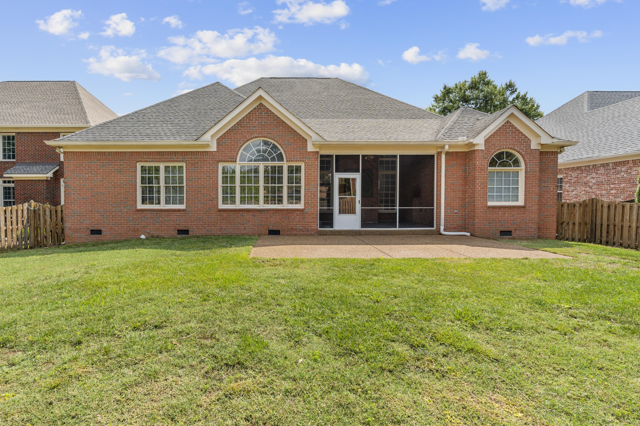 123 Gallagher Dr