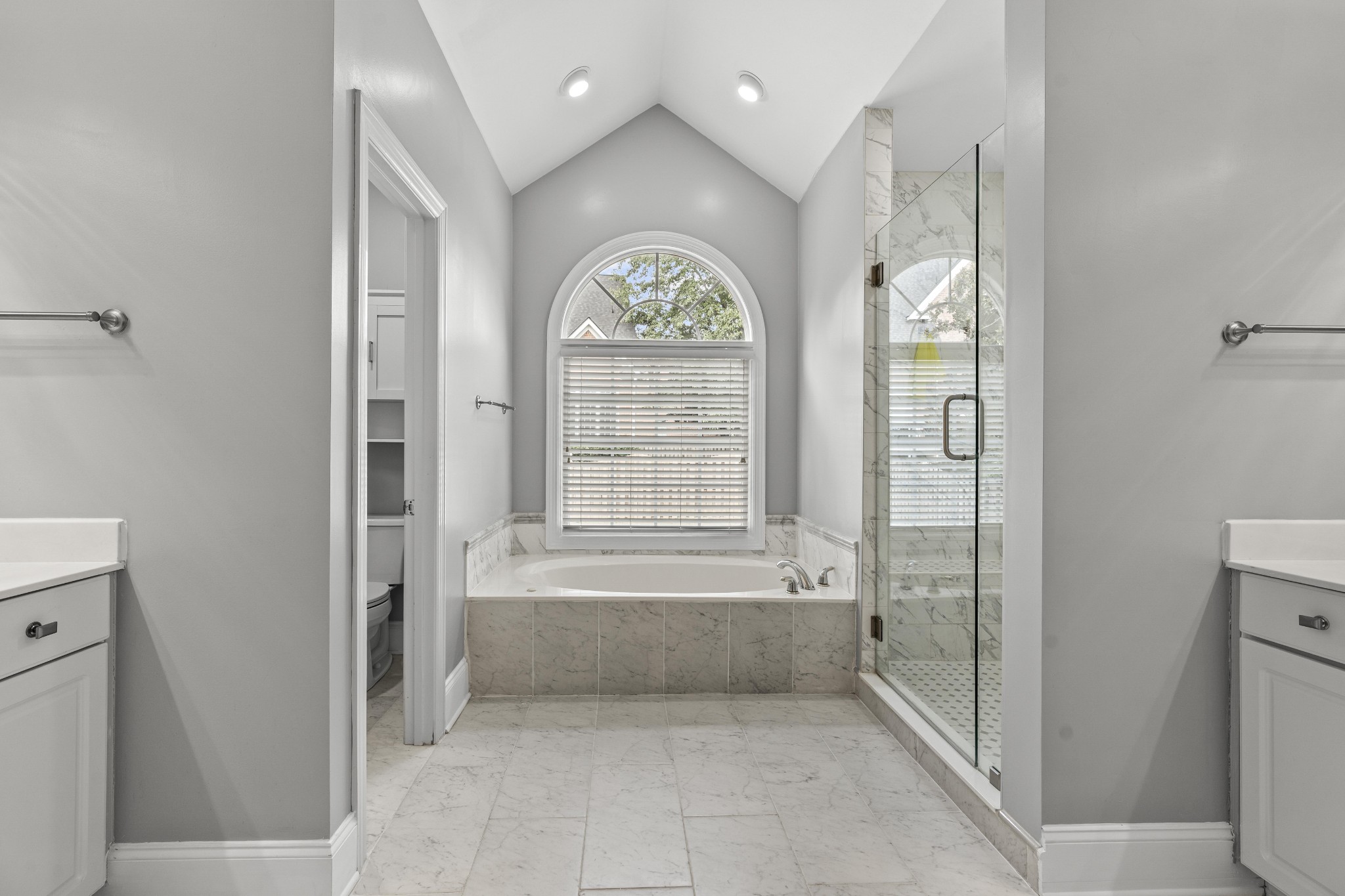 123 Gallagher Dr