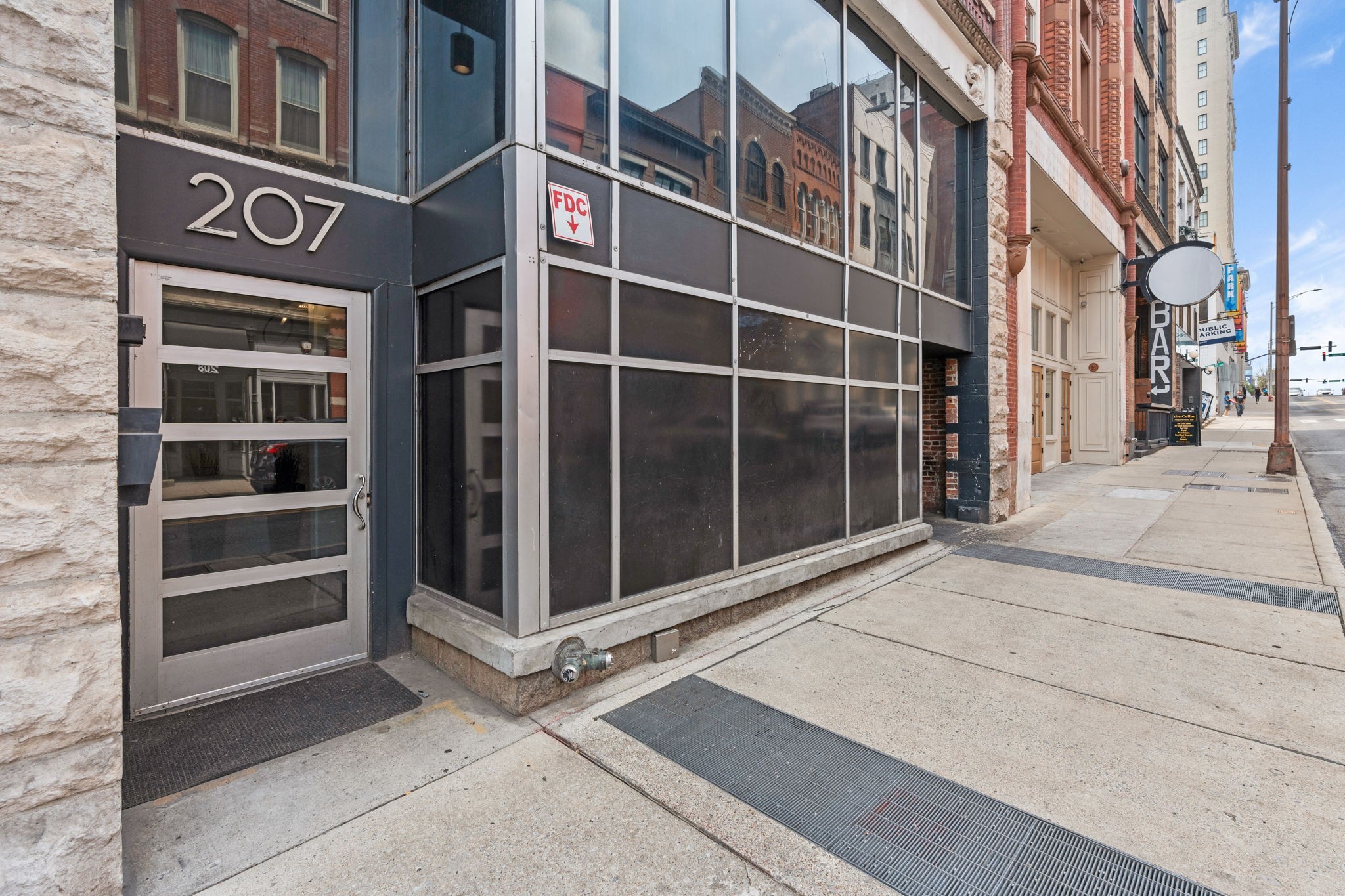 207 3rd Ave, N Unit: 301