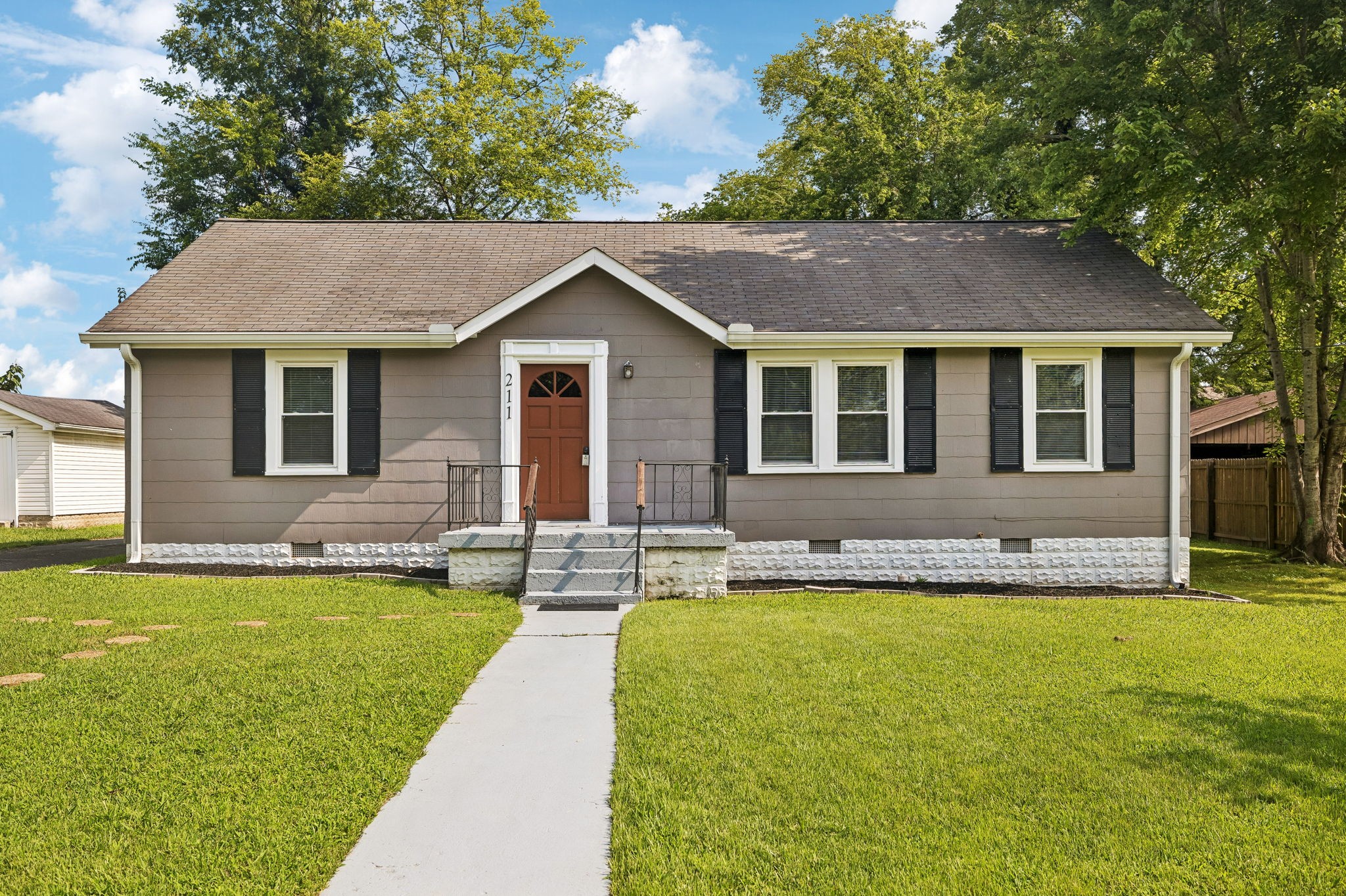 211 Rushwood Dr