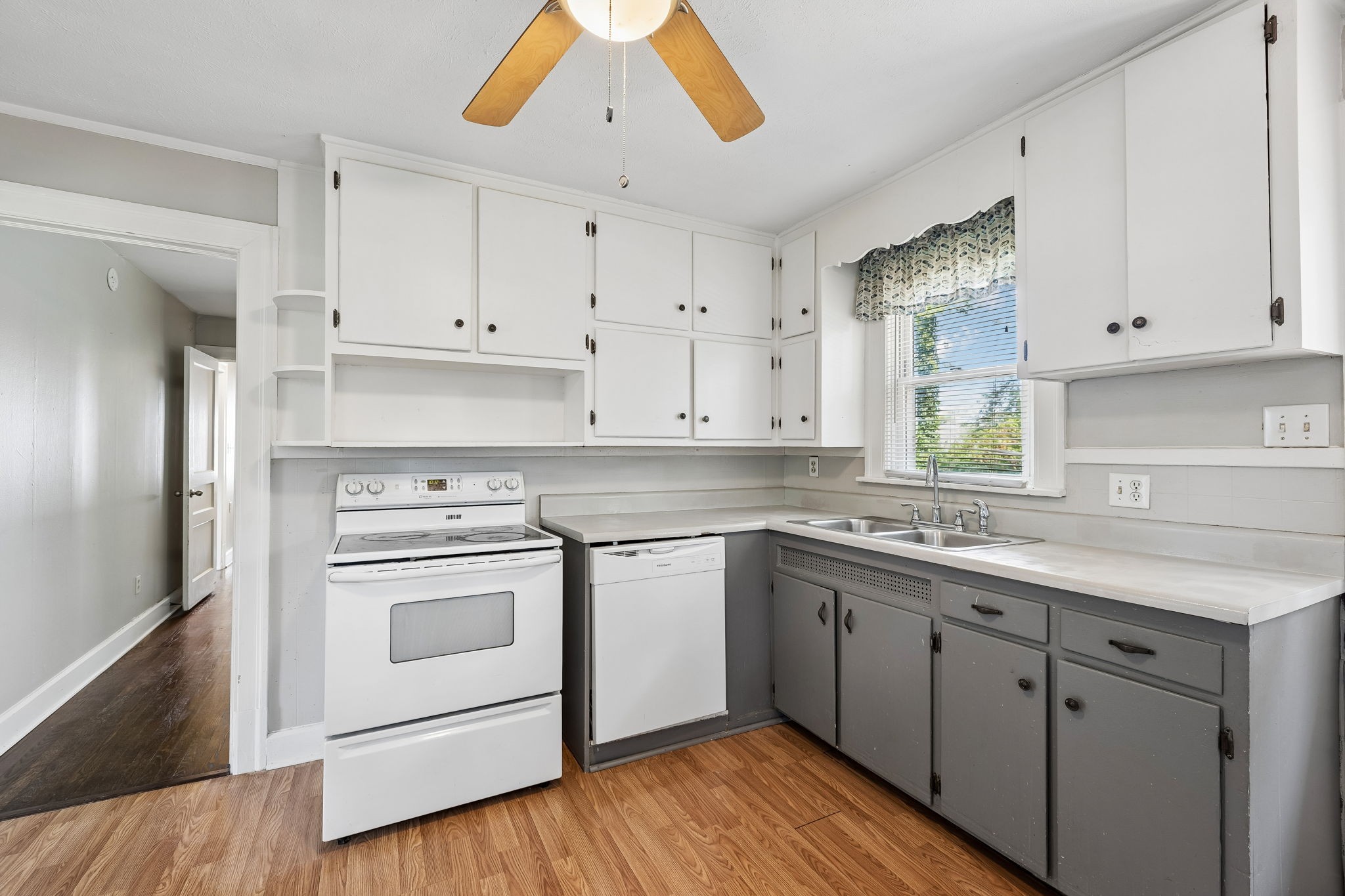 211 Rushwood Dr
