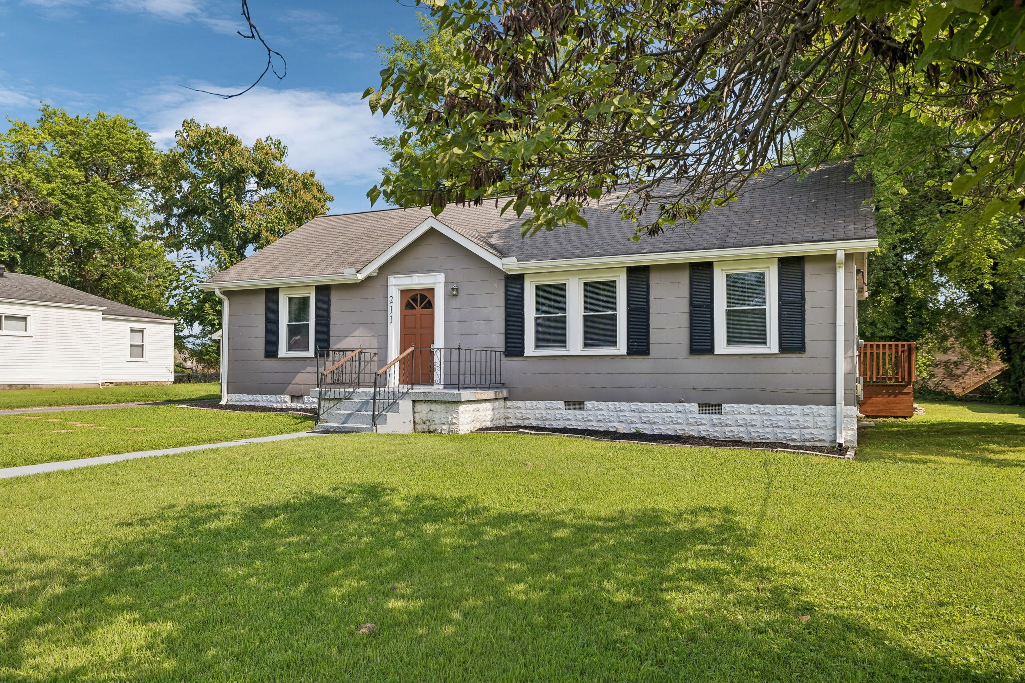 211 Rushwood Dr