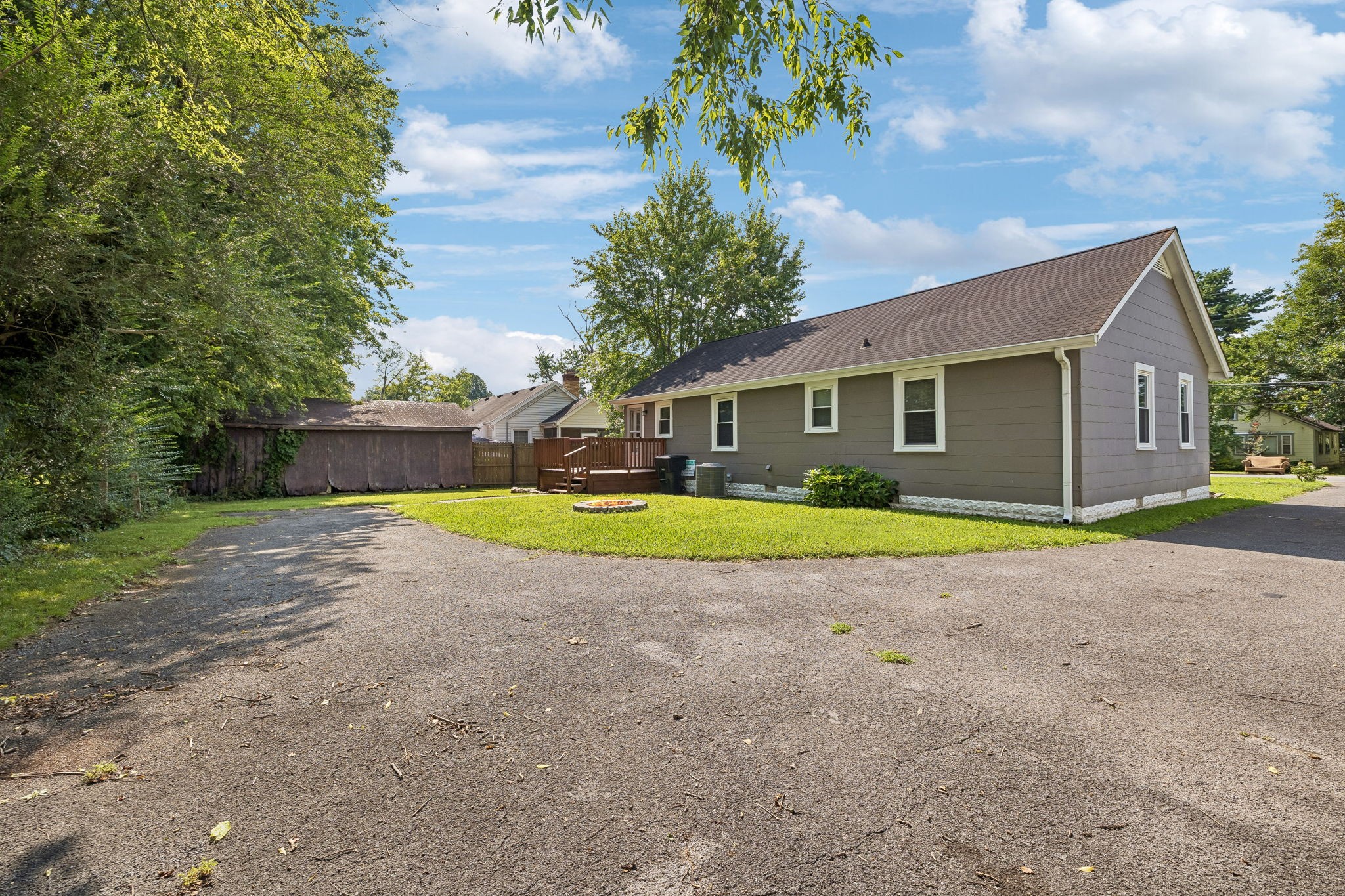 211 Rushwood Dr