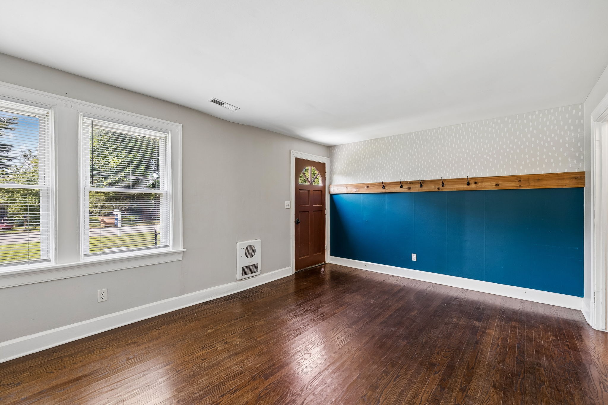 211 Rushwood Dr