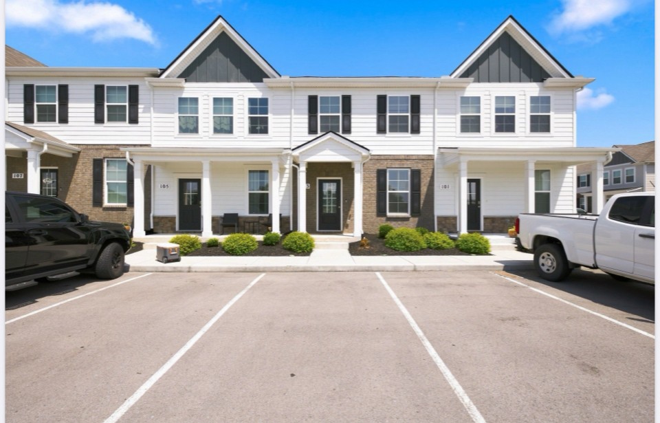 103 Grayson Circle