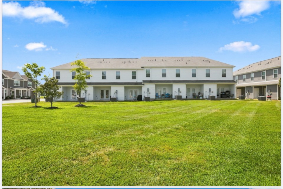 103 Grayson Circle