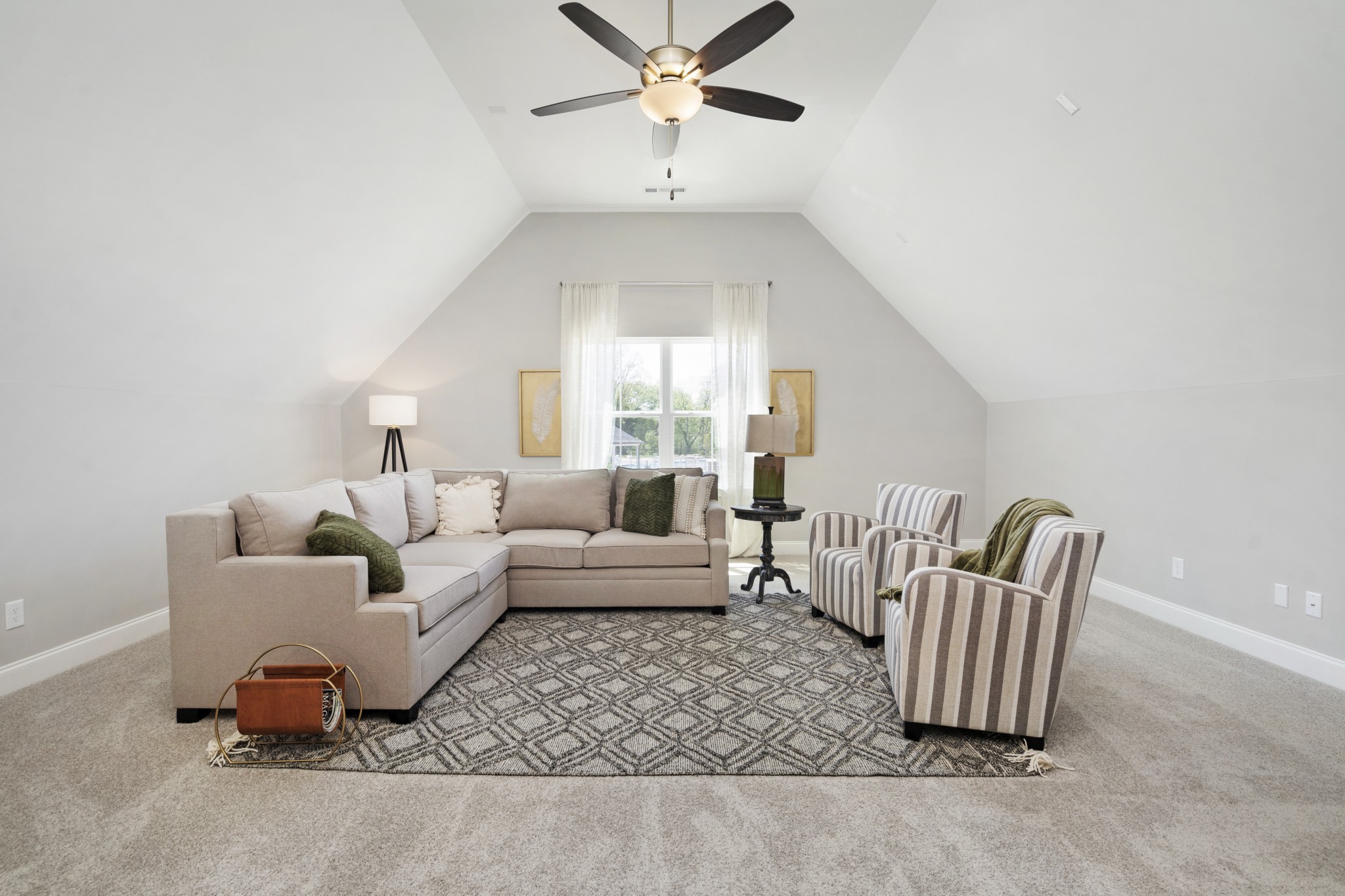 2624 Manning Pass