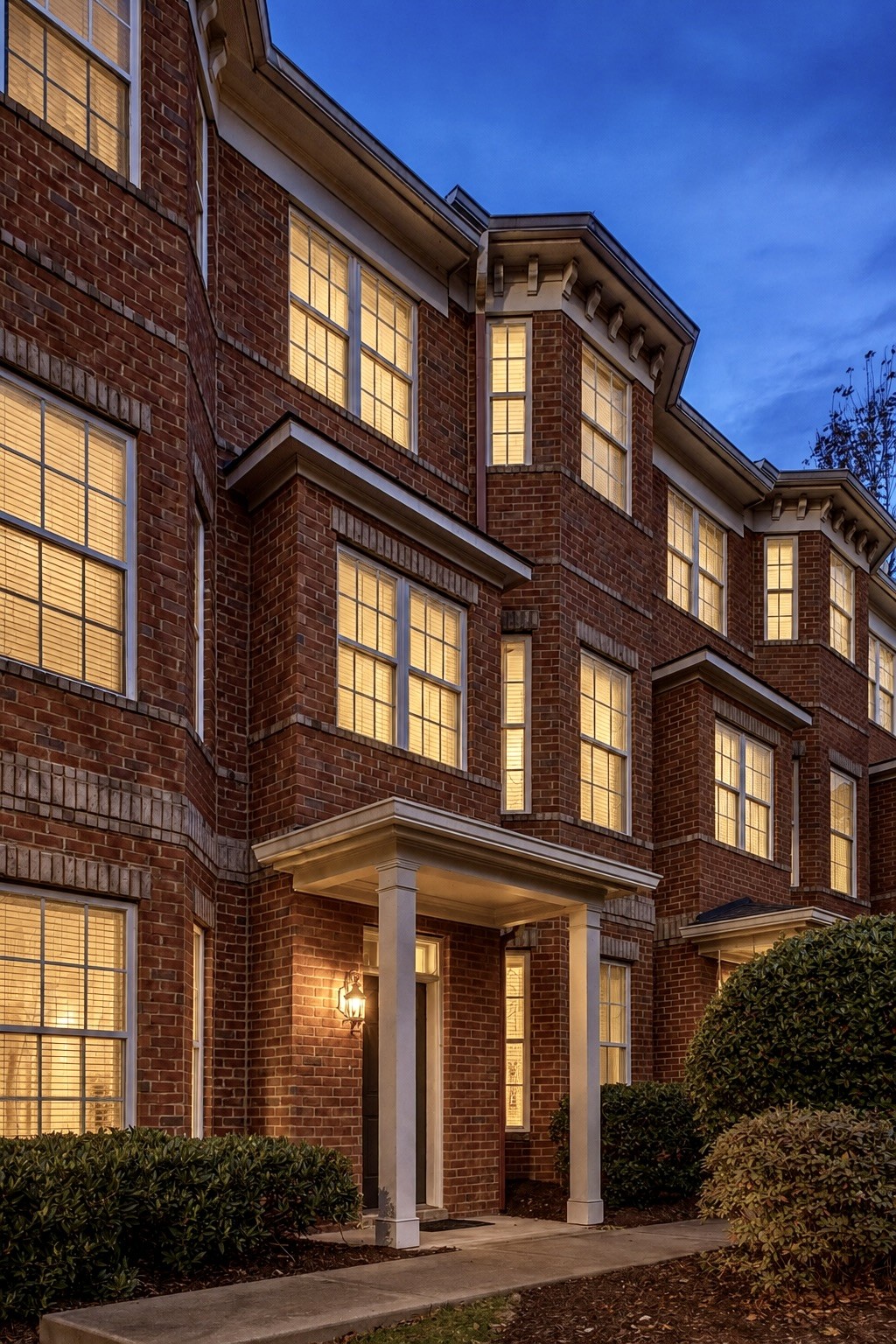 756 Wedgewood Park