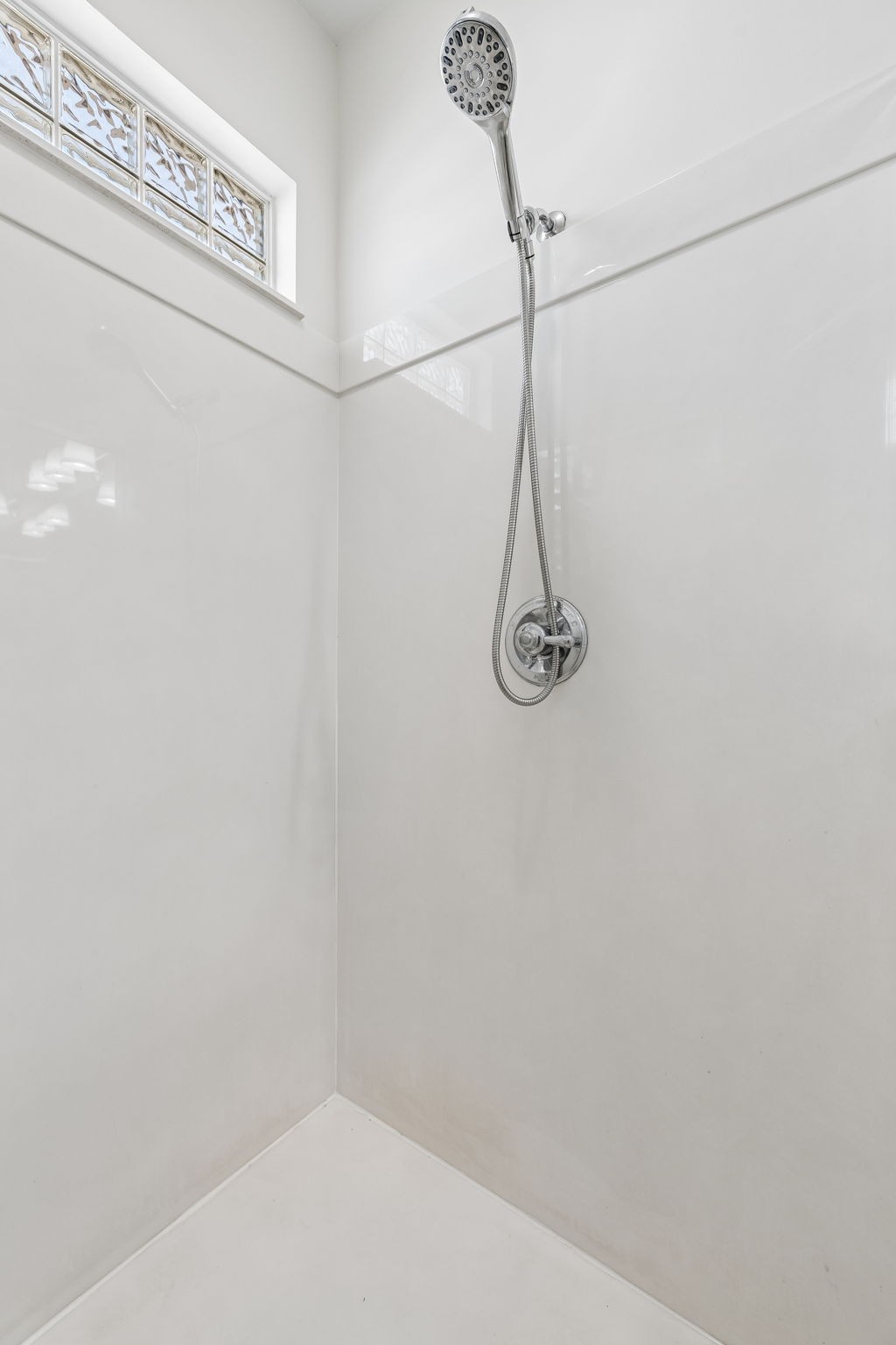 756 Wedgewood Park