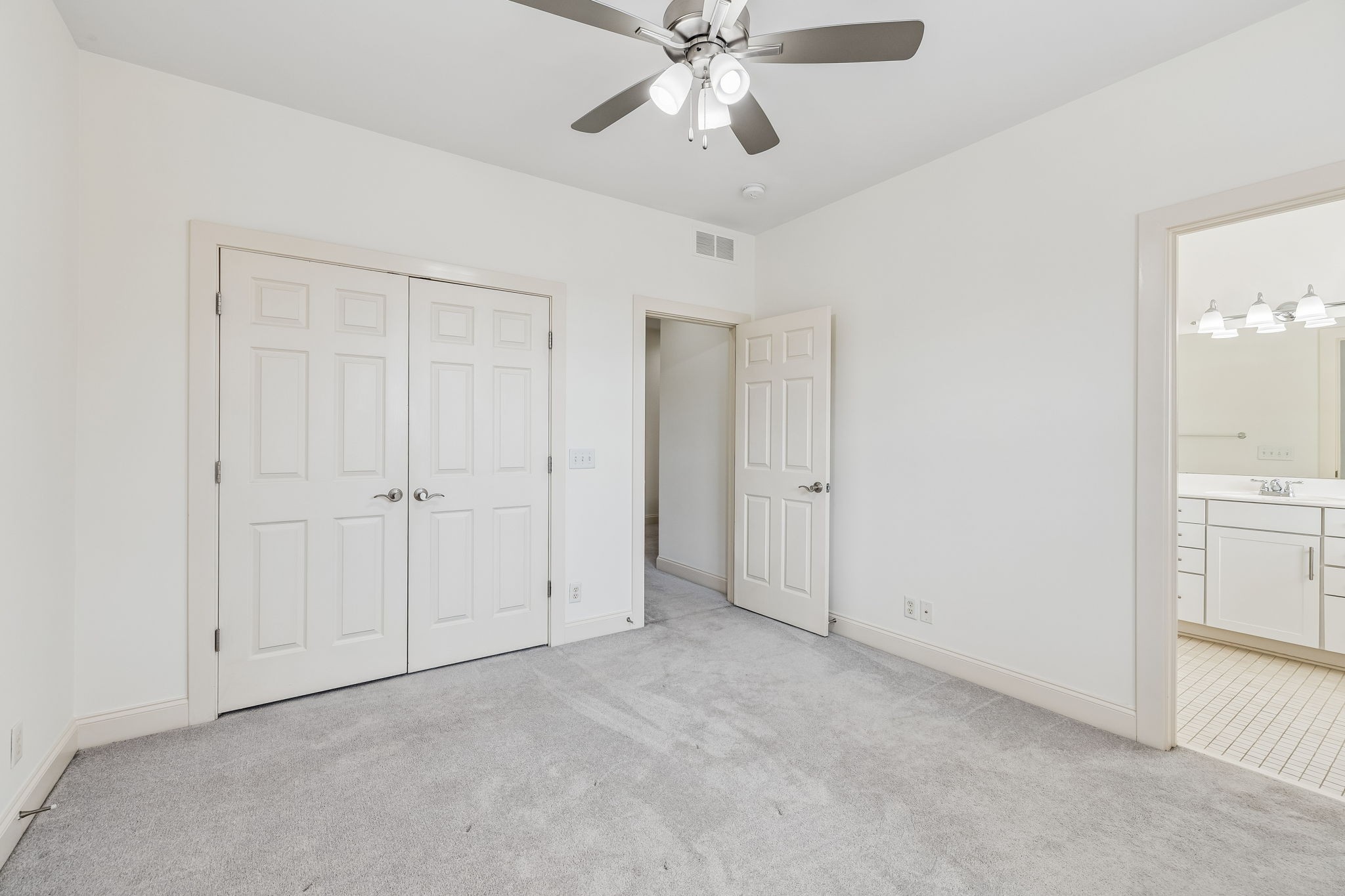 756 Wedgewood Park