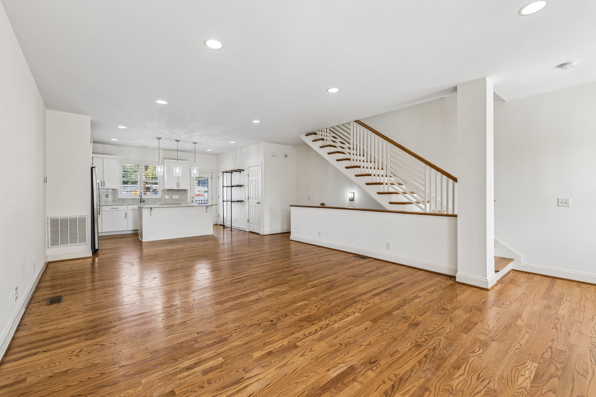 756 Wedgewood Park