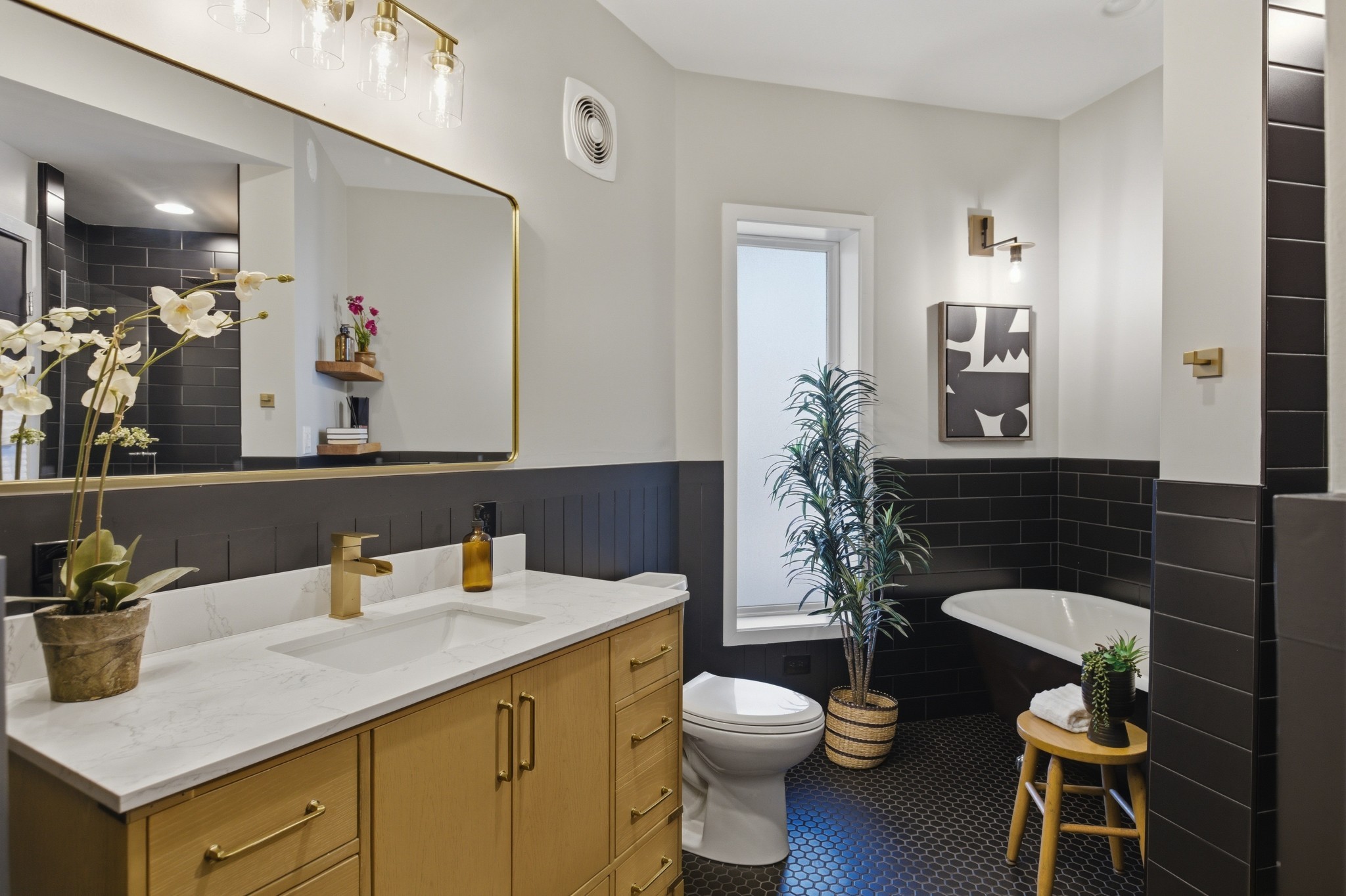 400 Herron Dr Unit: 102