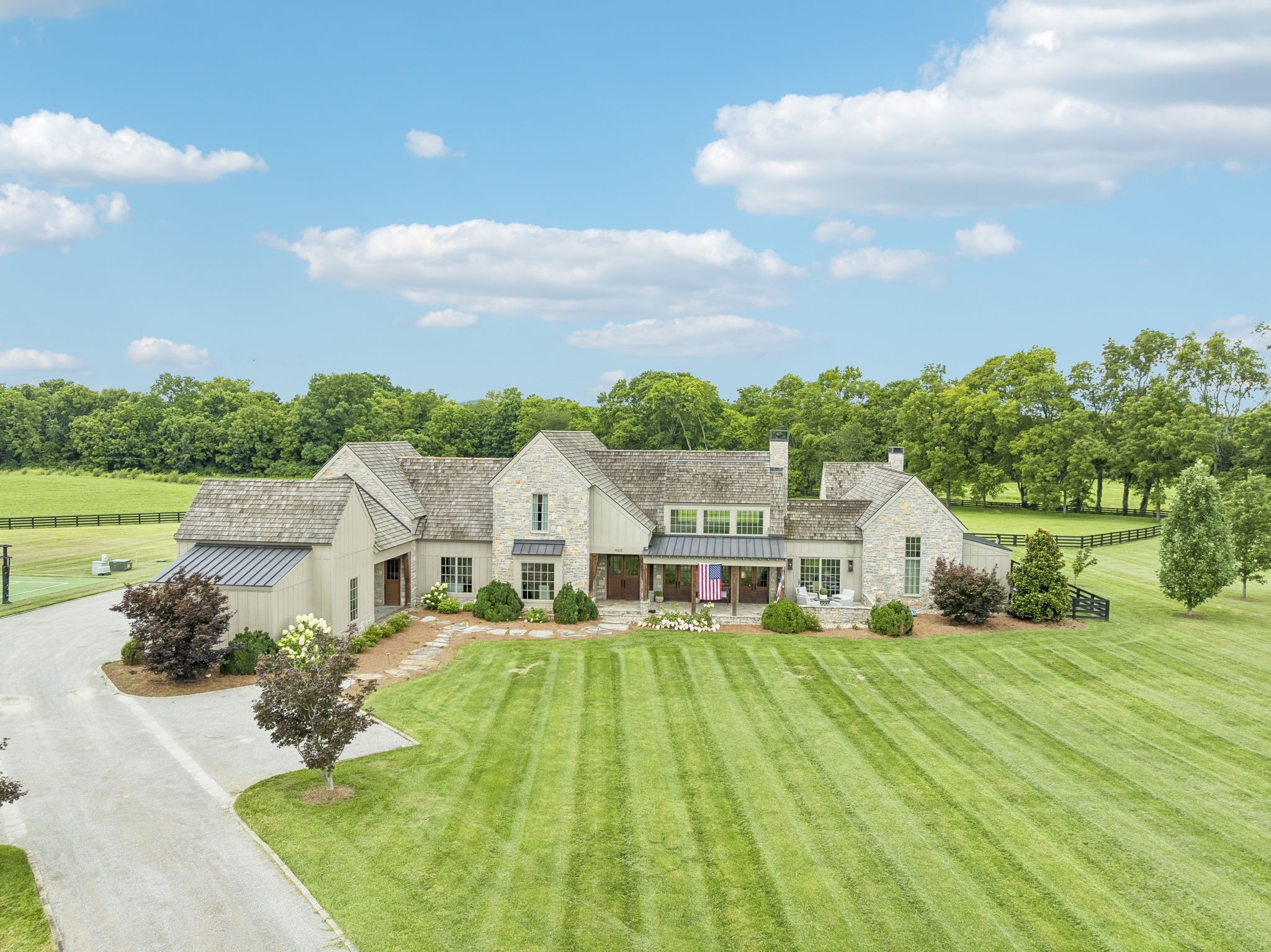 900 Hamilton Branch Ln