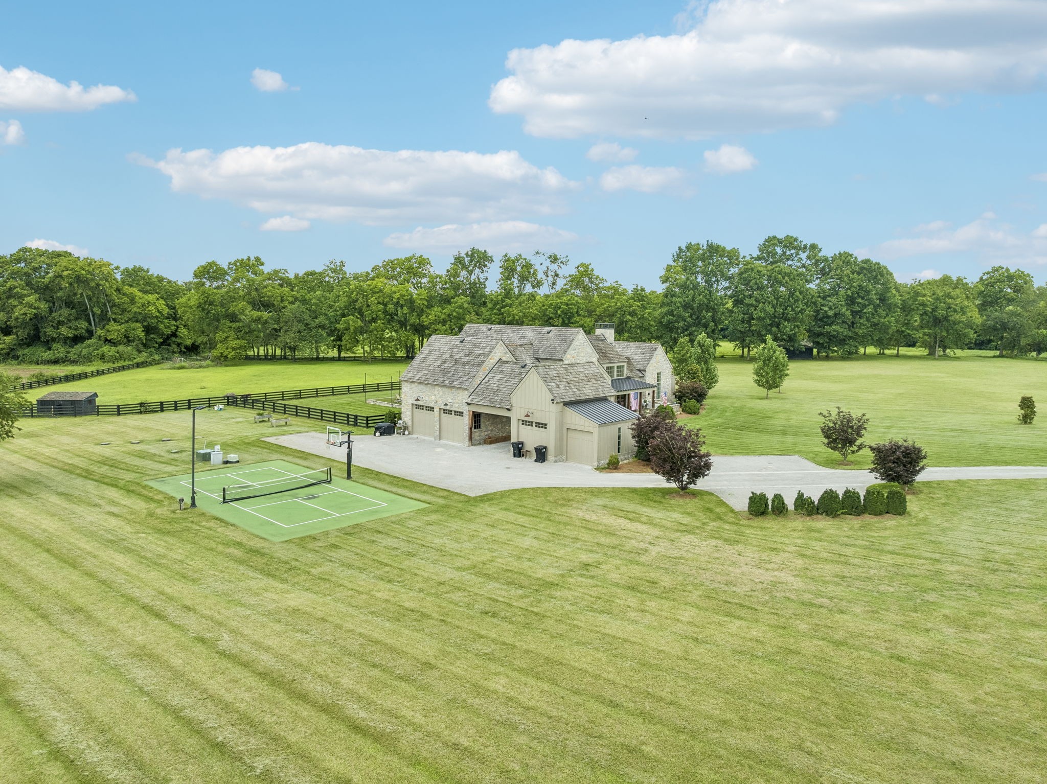 900 Hamilton Branch Ln