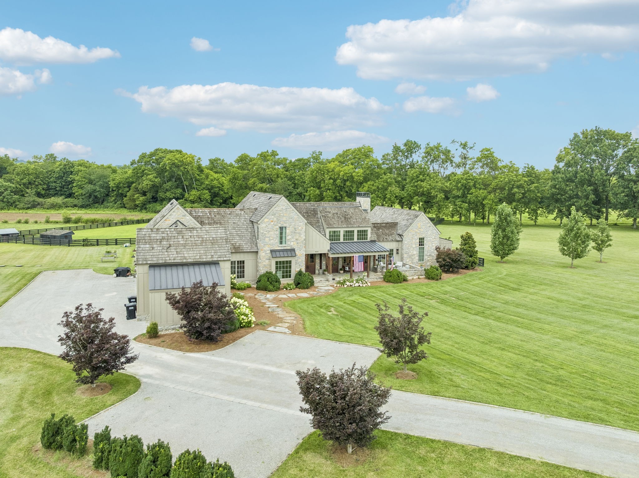 900 Hamilton Branch Ln