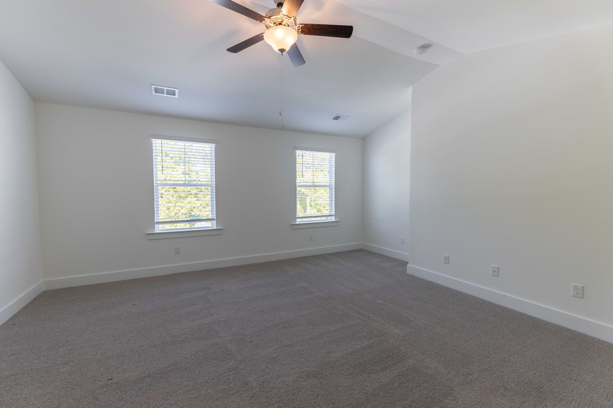 1008 Sweetleaf Dr
