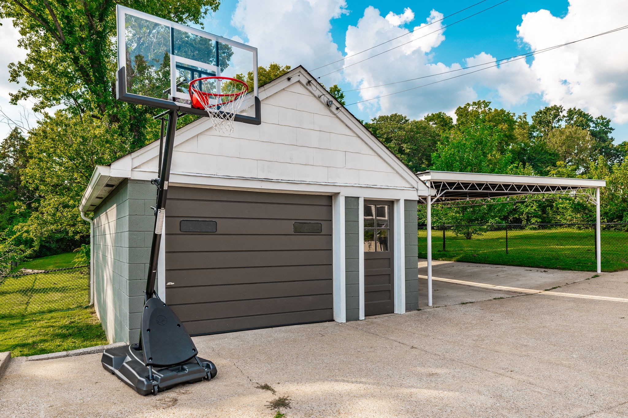 319 Bowwood Dr