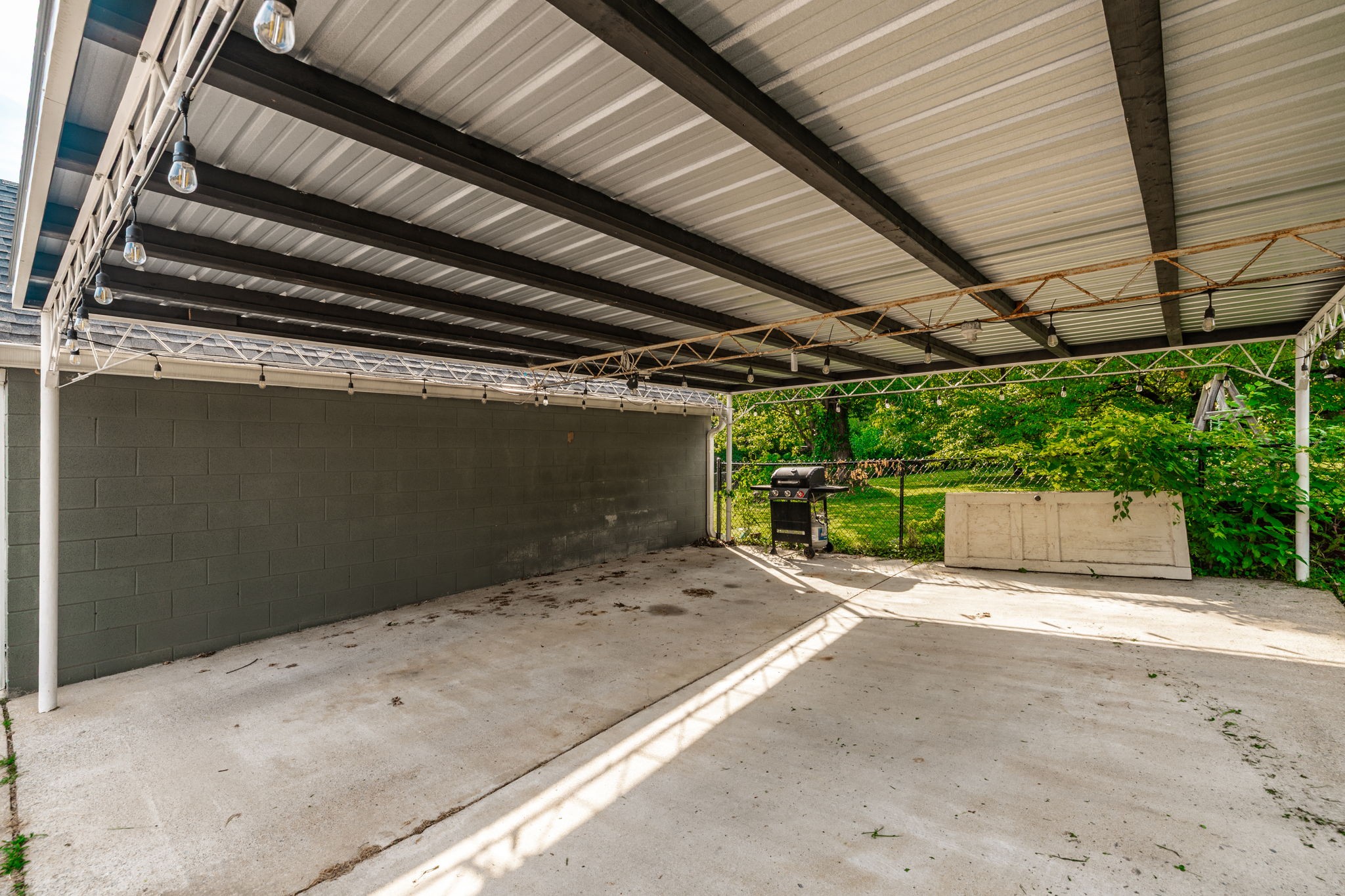 319 Bowwood Dr