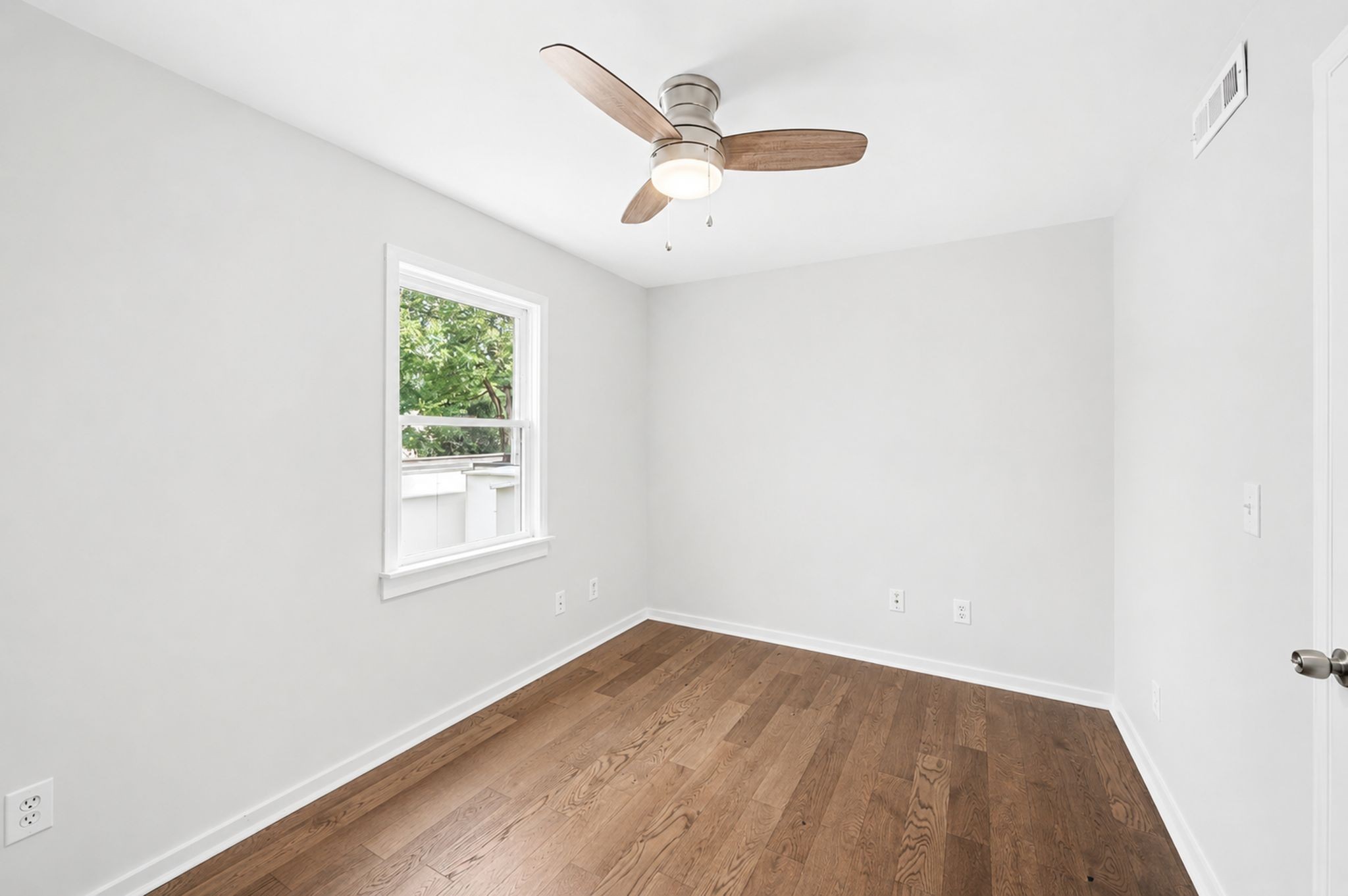 940 Gale Ln Unit: 127