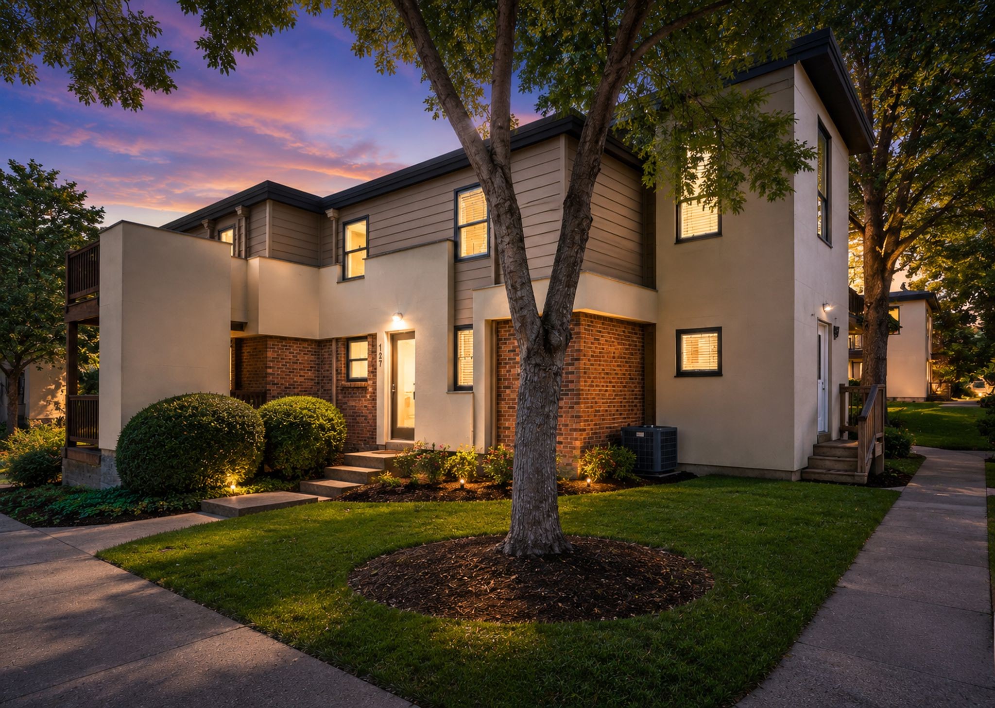 940 Gale Ln Unit: 127