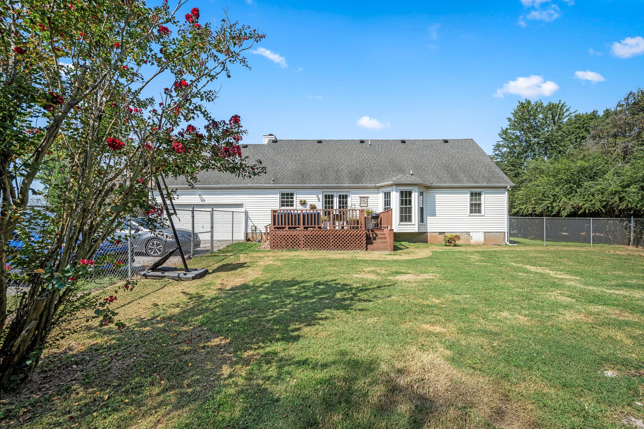 648 Greystone Dr