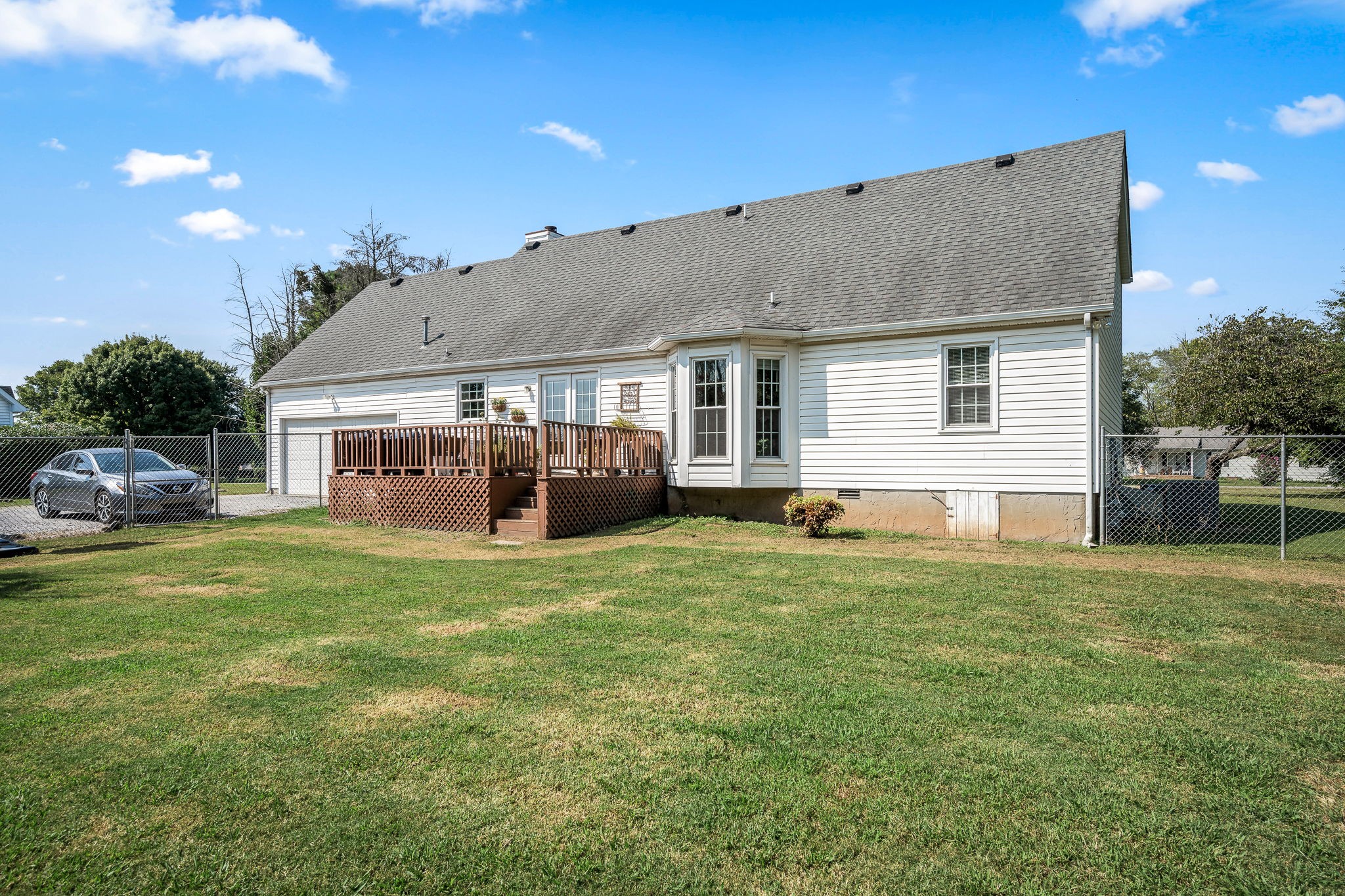 648 Greystone Dr