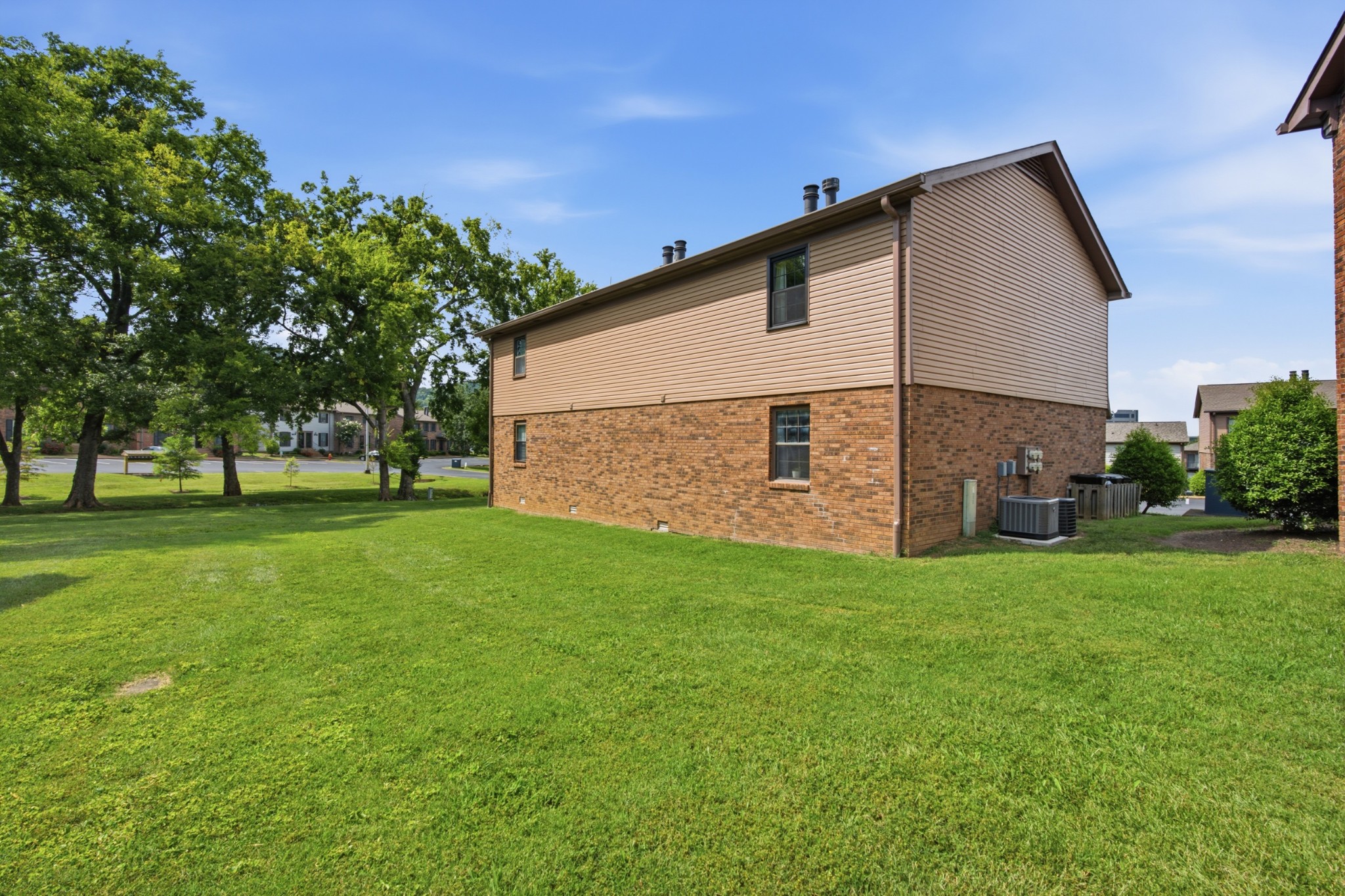 5767 Brentwood Trce