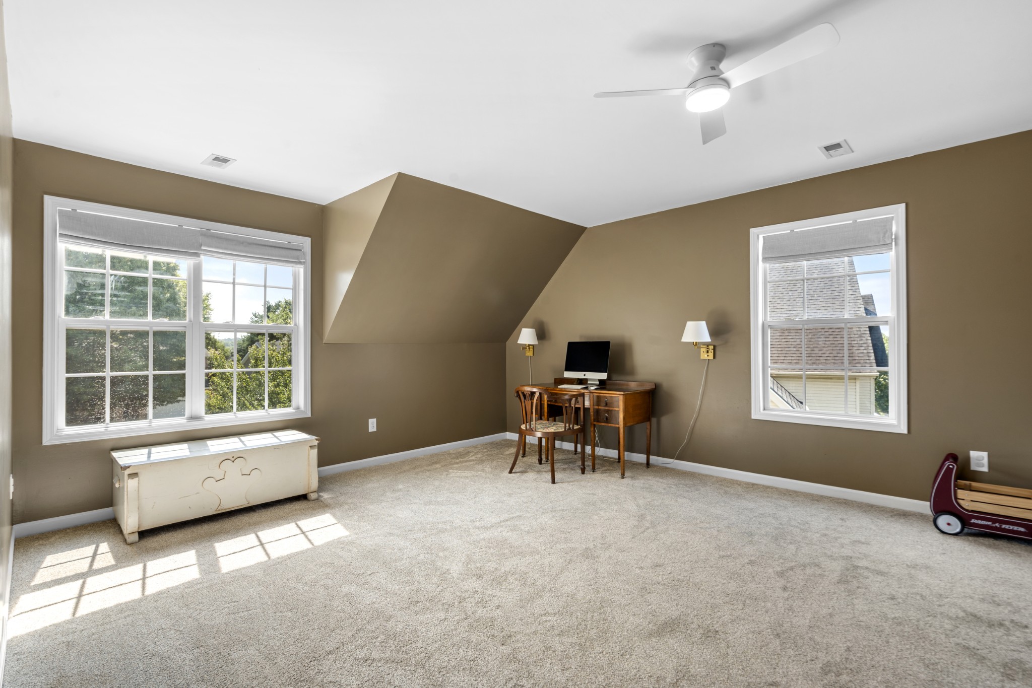 1725 Stephenson Ln