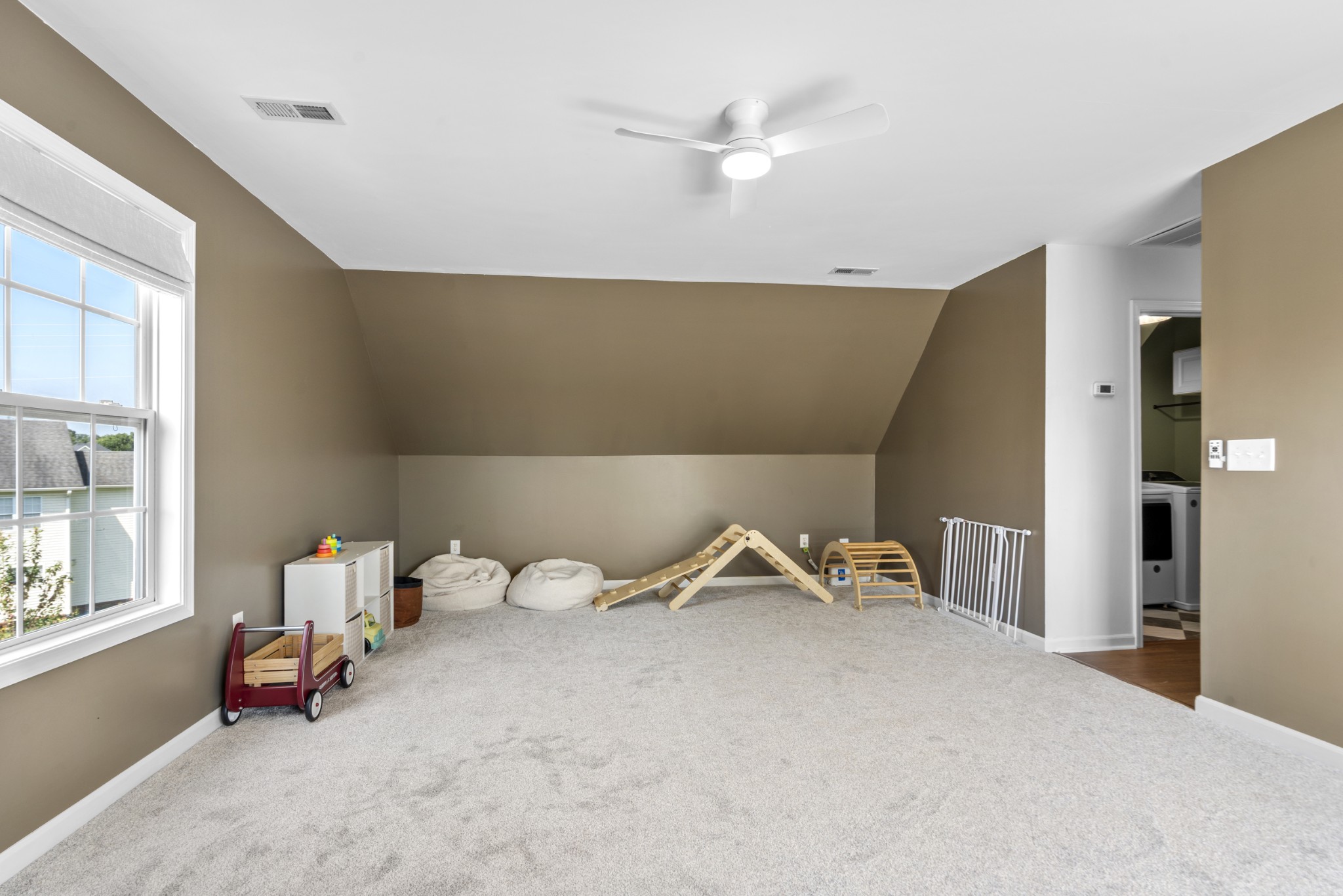 1725 Stephenson Ln