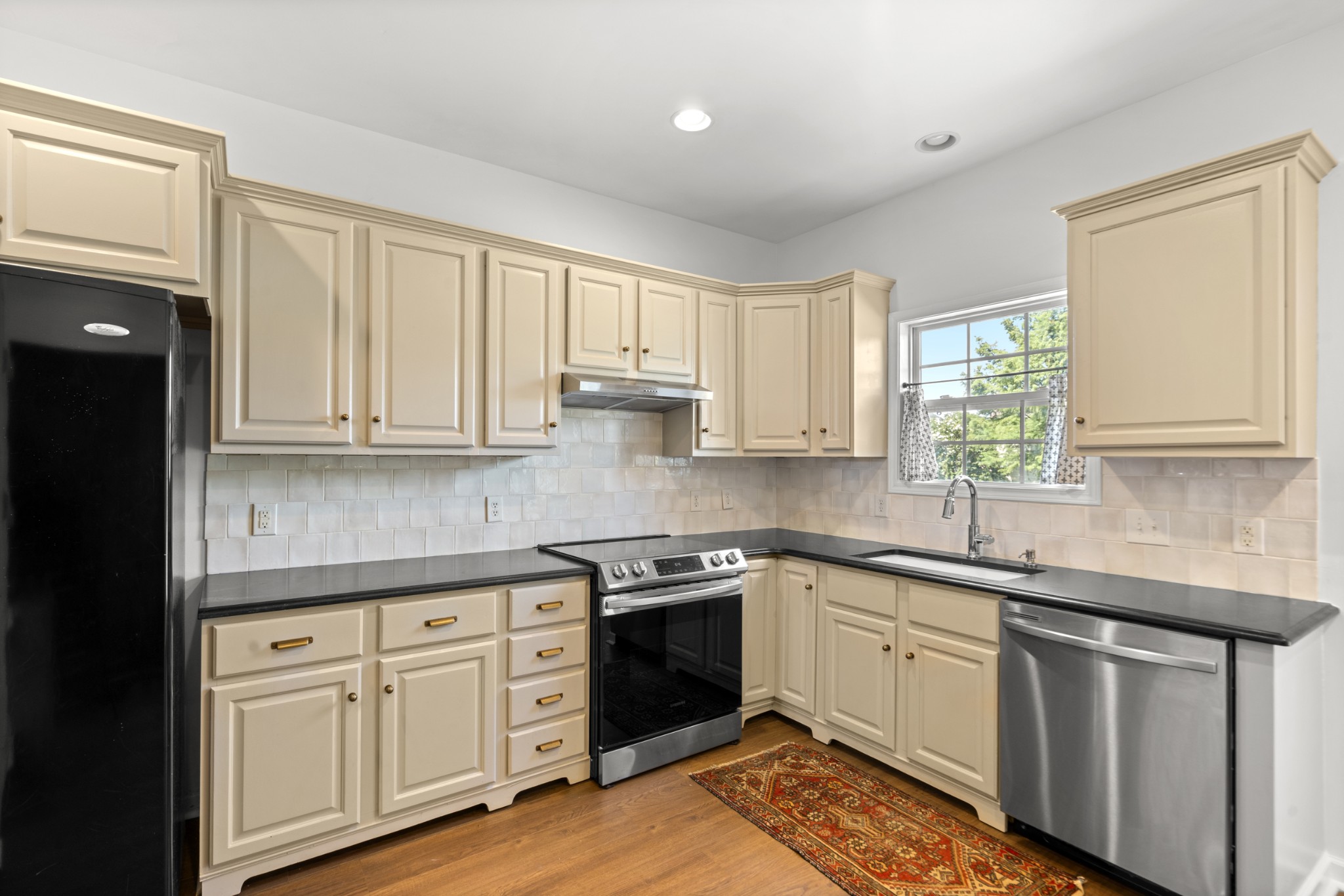1725 Stephenson Ln