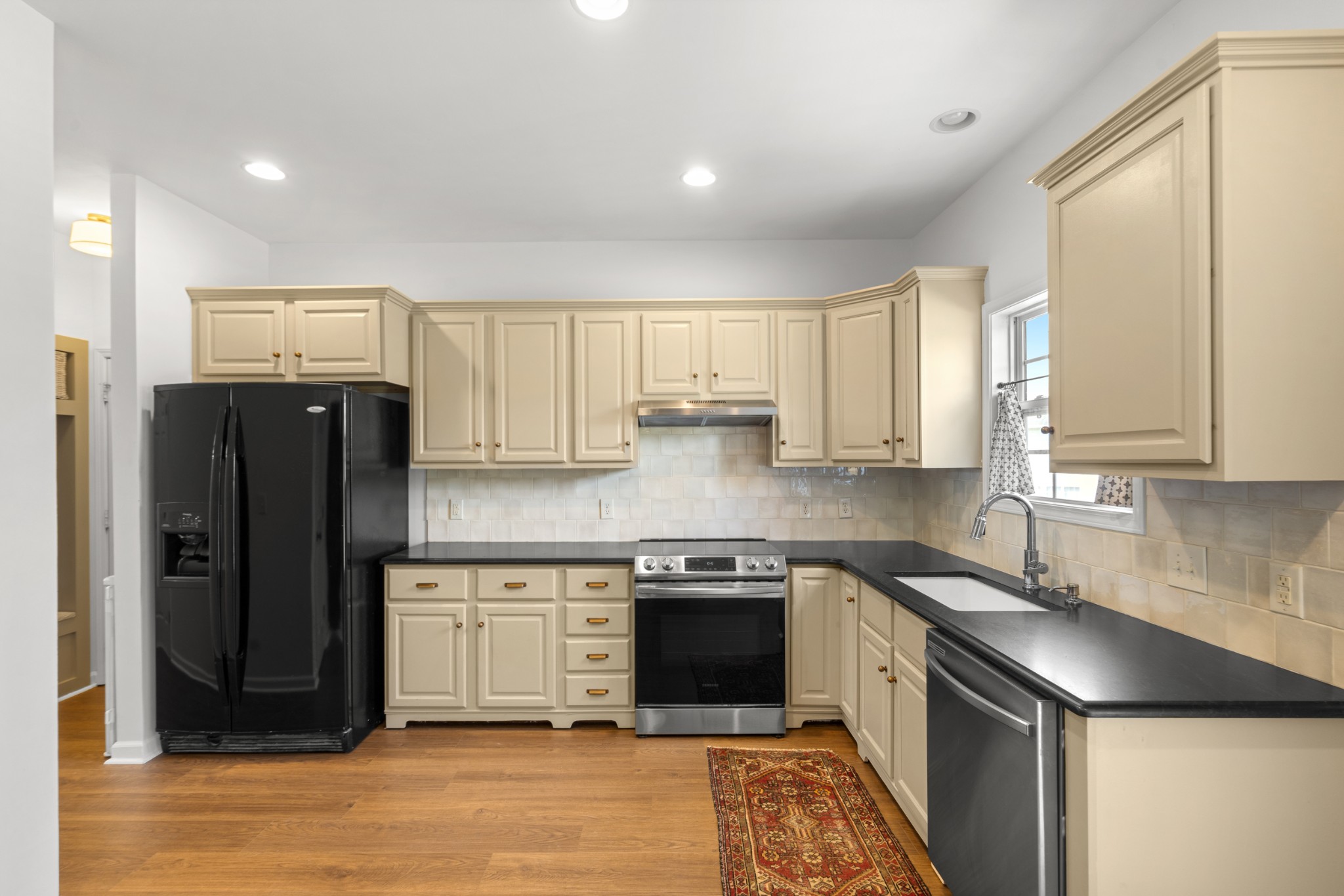 1725 Stephenson Ln
