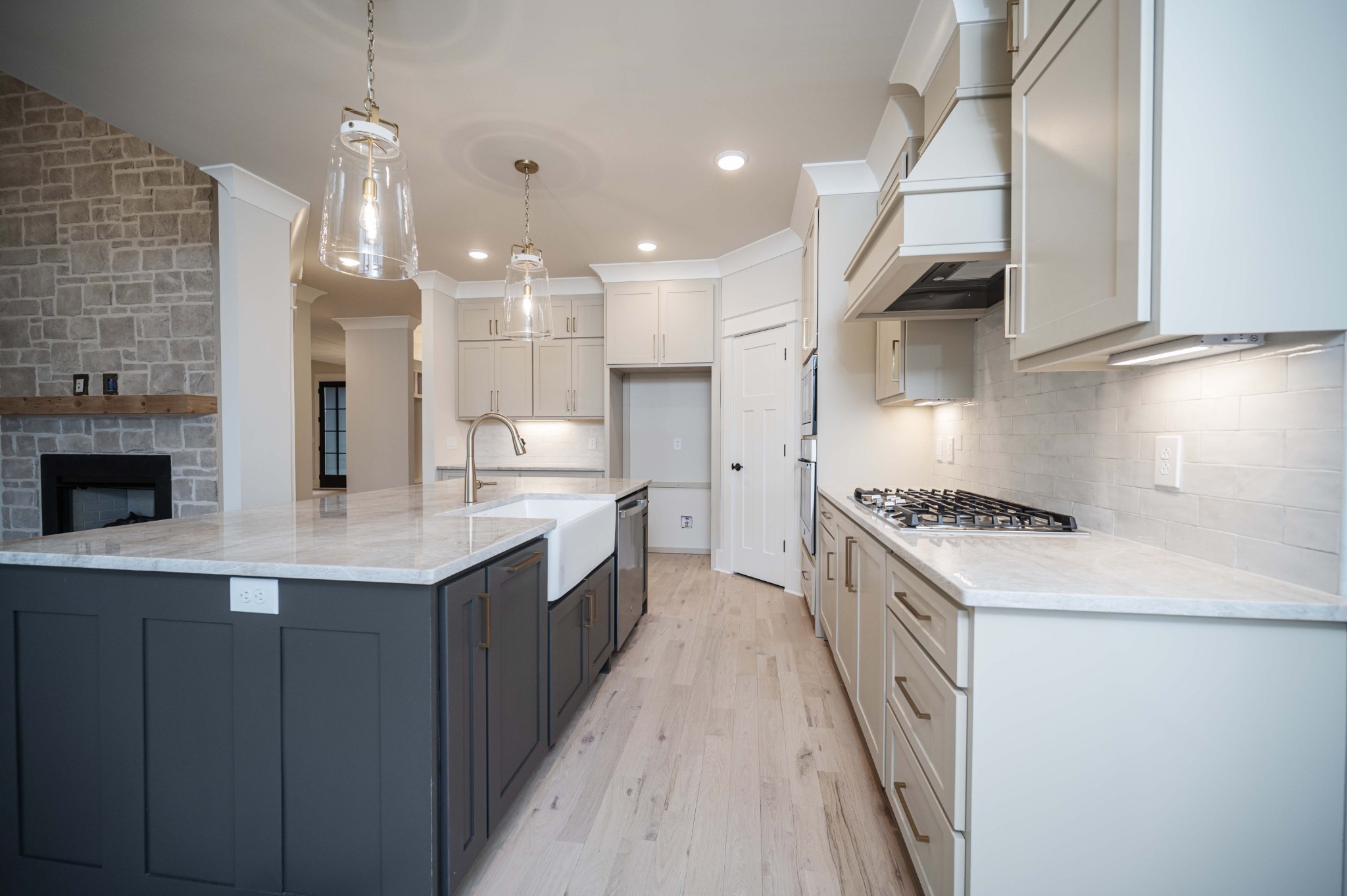 2829 Canfield Dr