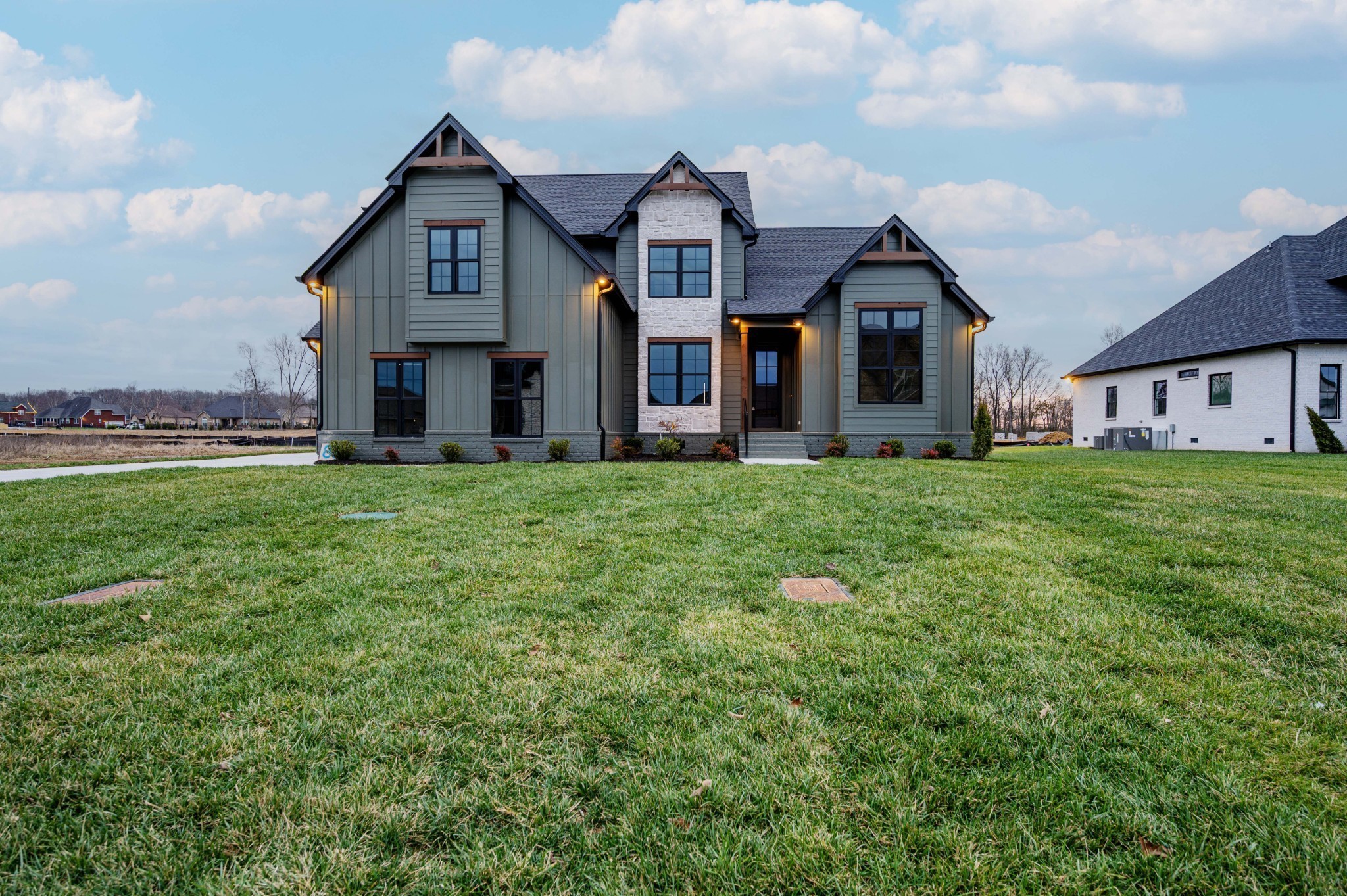 2829 Canfield Dr