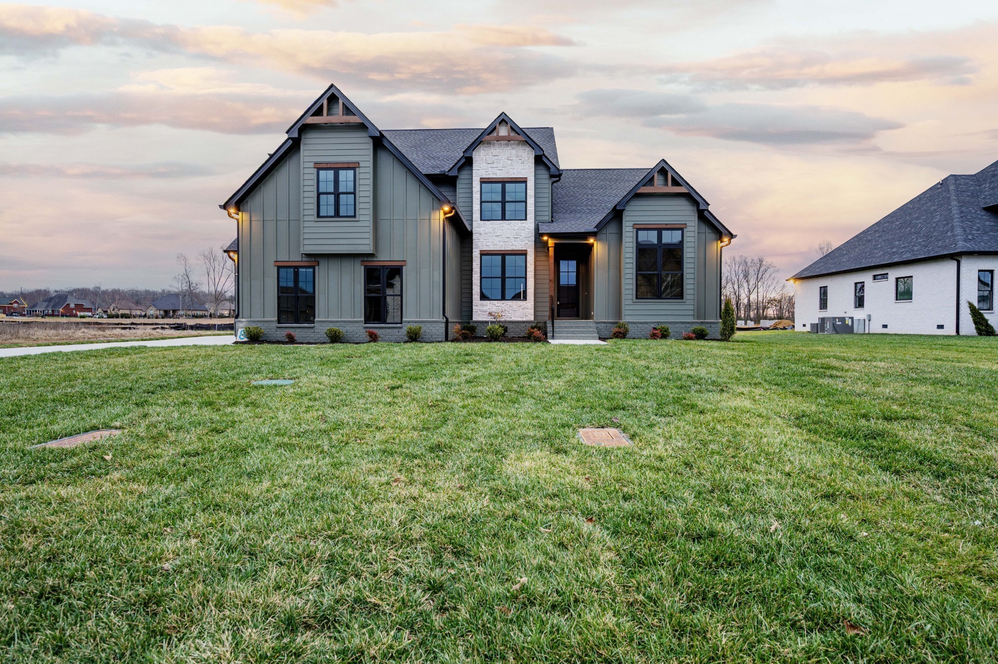 2829 Canfield Dr